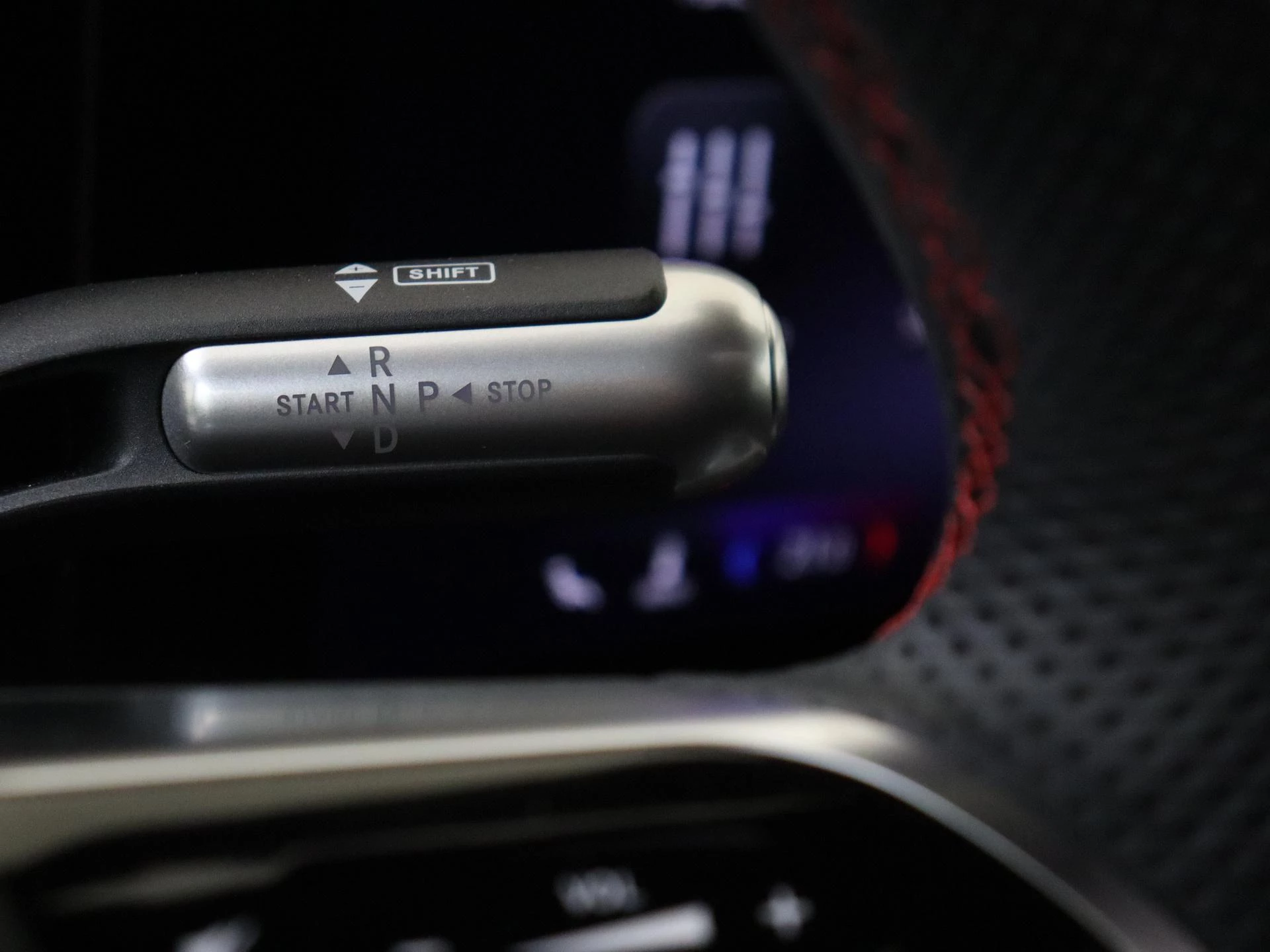 Mercedes-Benz-CLA-image-15