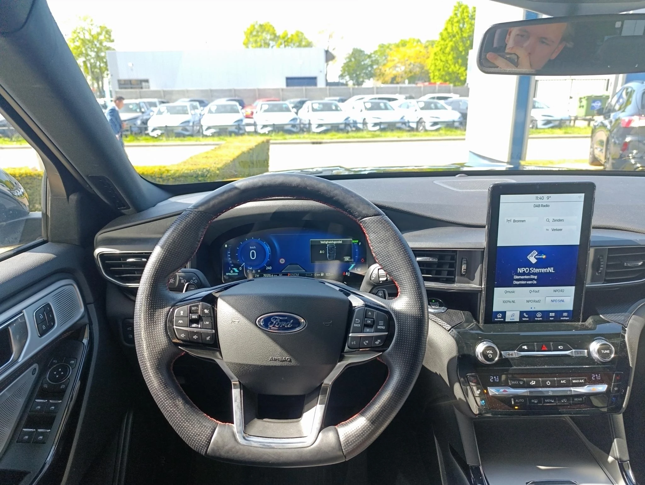 Ford-Explorer-image-17
