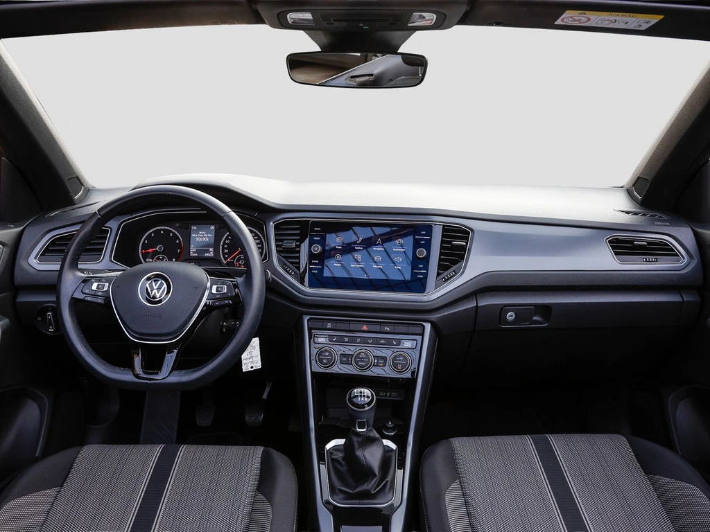 Volkswagen-T-Roc-image-10