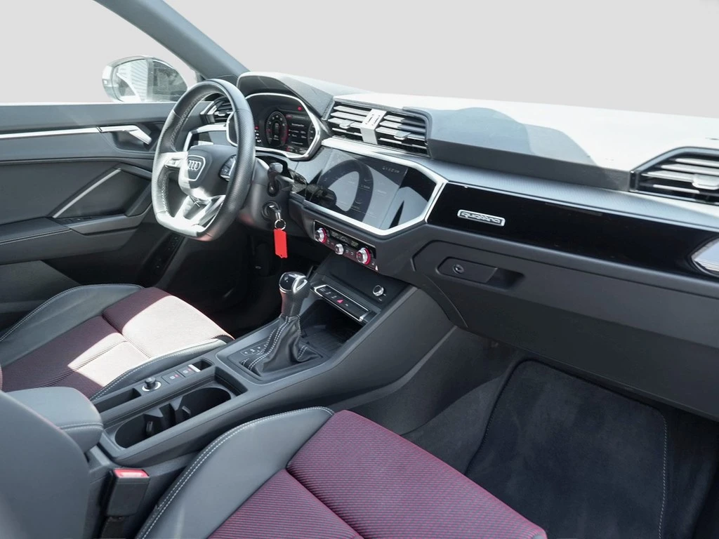 Audi-Q3-image-8