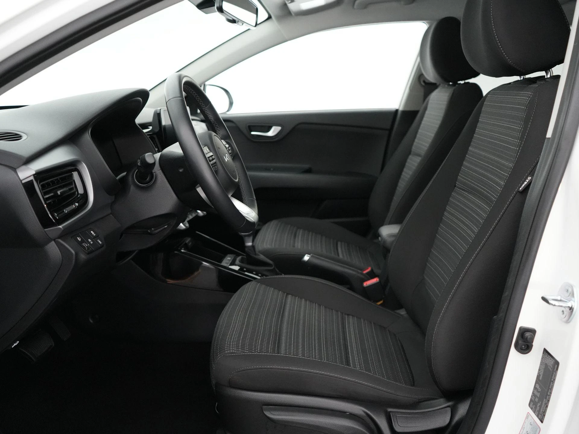Kia-Stonic-image-3