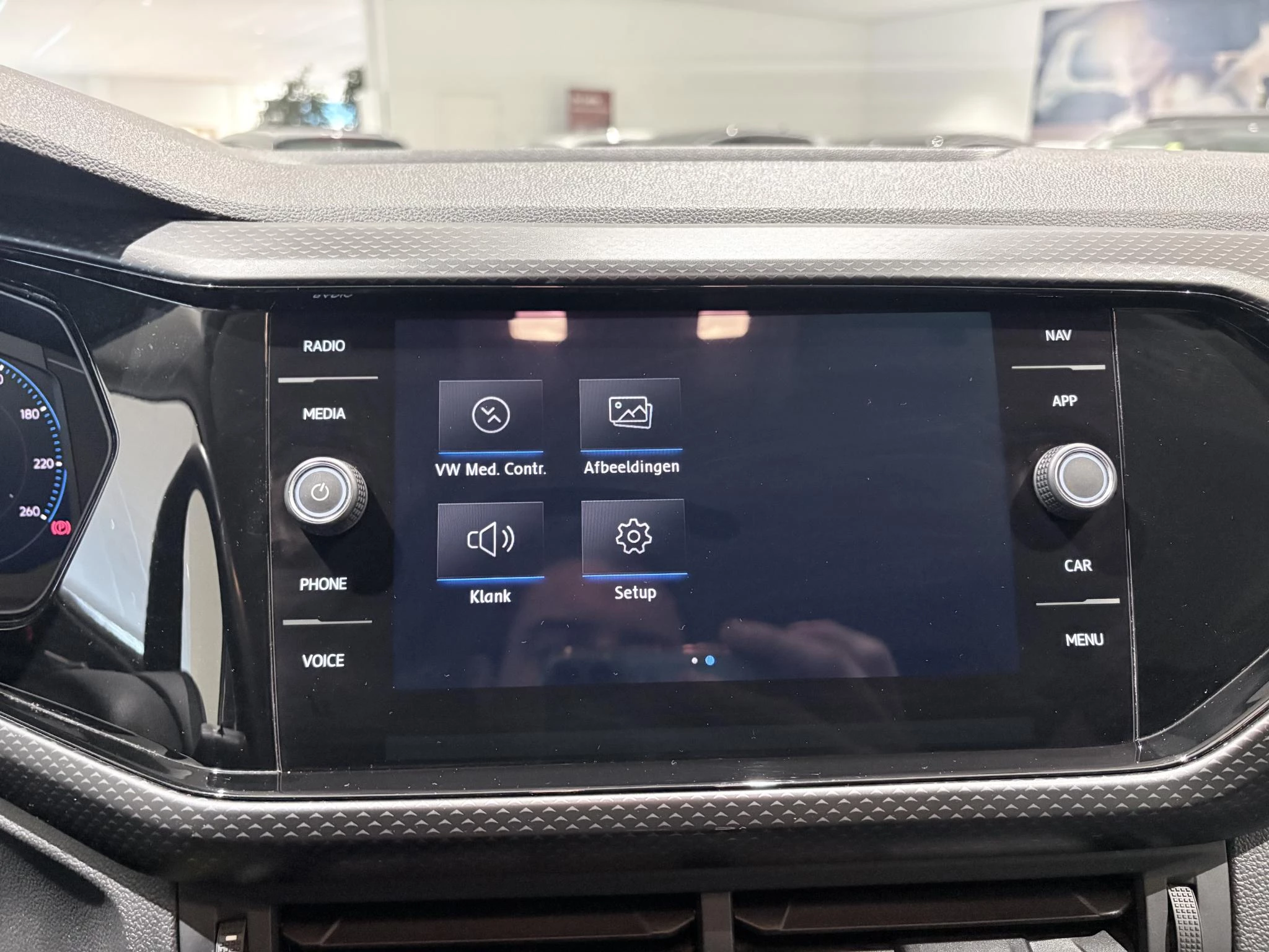 Volkswagen-T-Cross-image-23