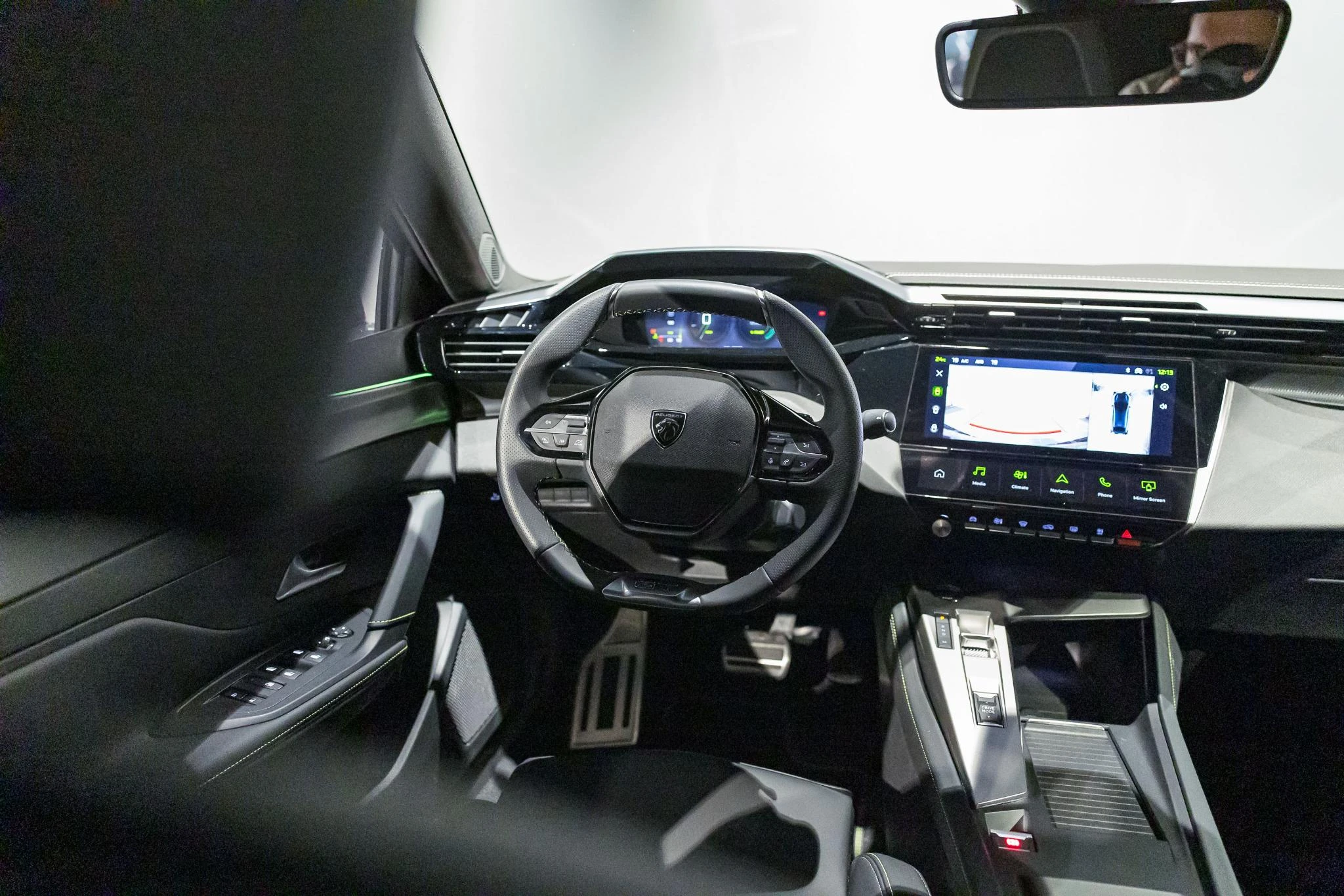 Peugeot 408 1.2 HYBRID 100 e-DSC6 GT