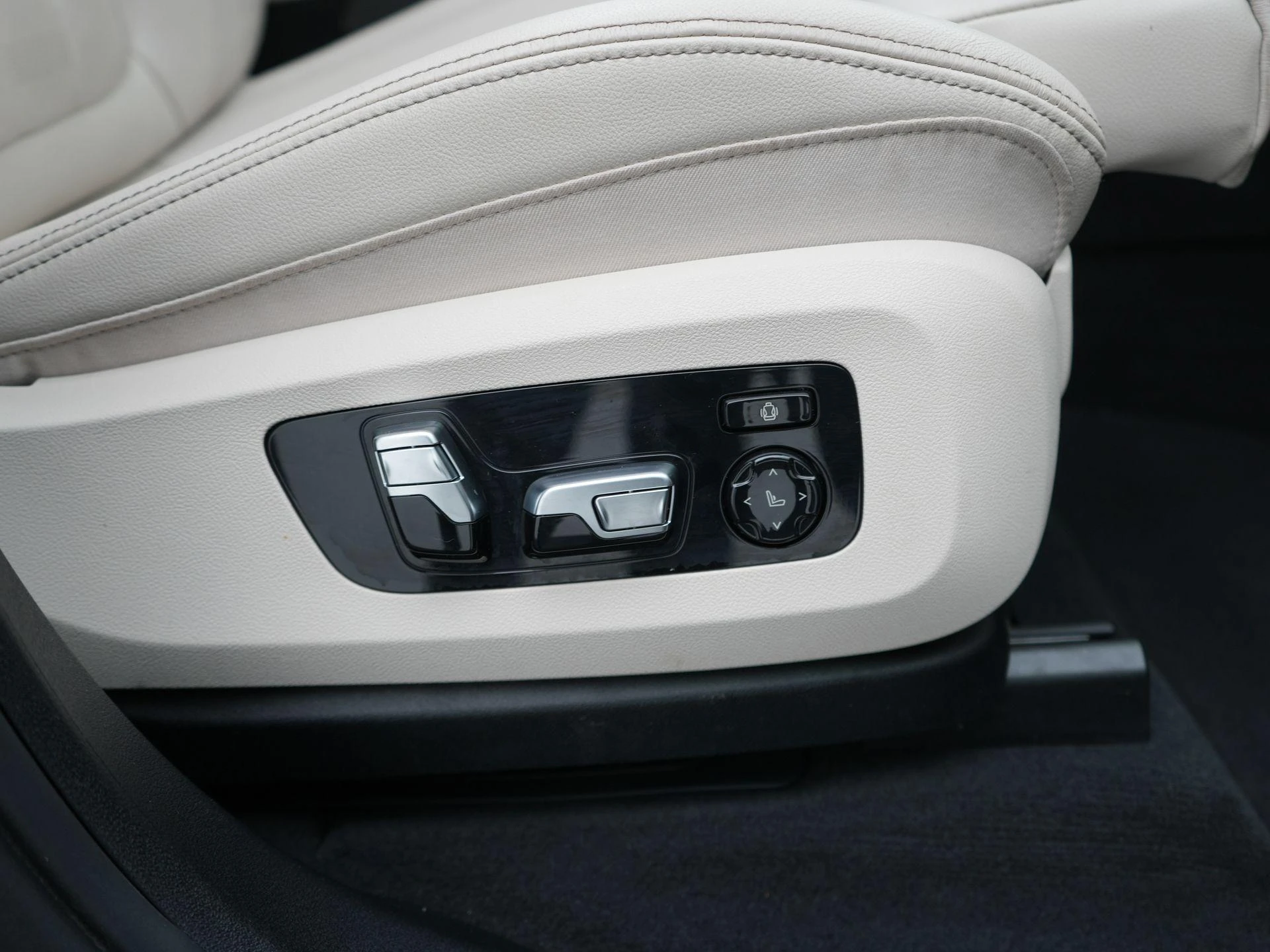 BMW-X5-image-43