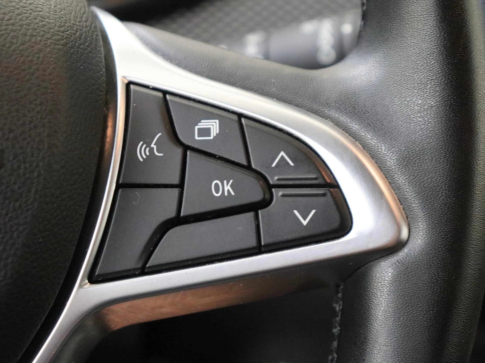 Dacia-Sandero Stepway-image-13