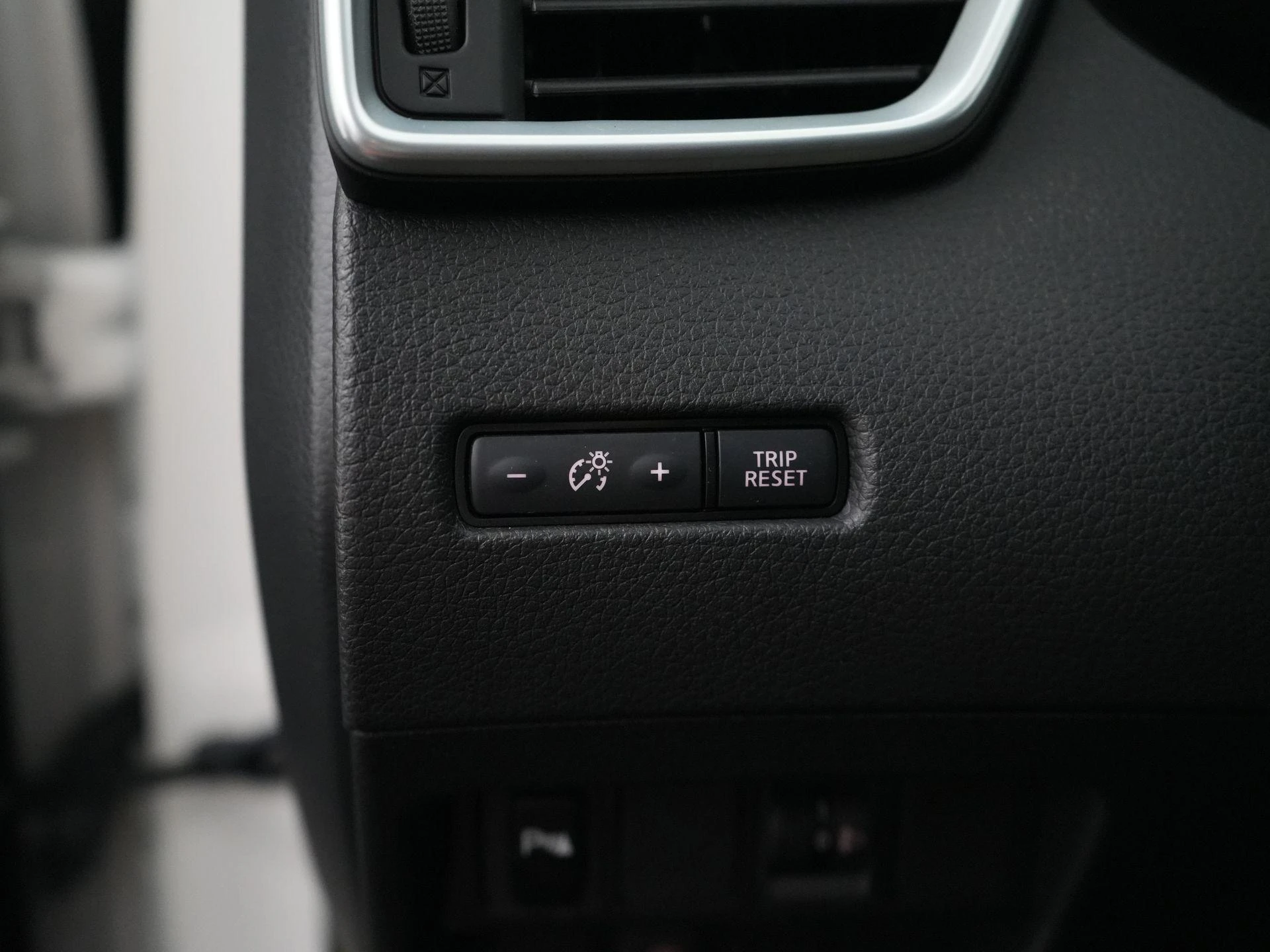 Nissan-QASHQAI-image-16