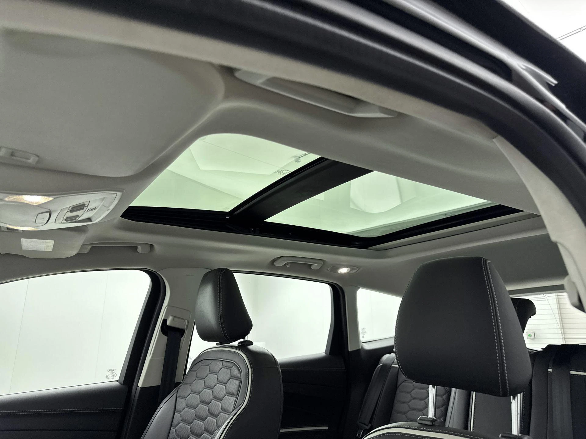 Ford-Kuga-image-19