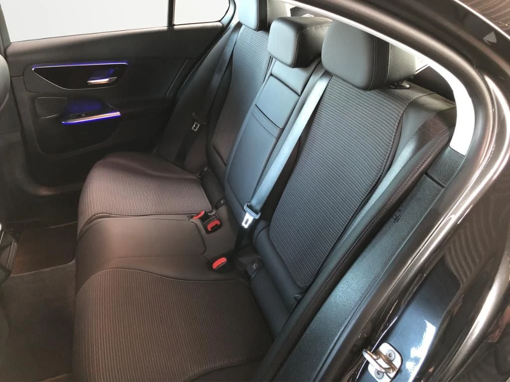 Mercedes-Benz-C-Klasse 200 d-image-20