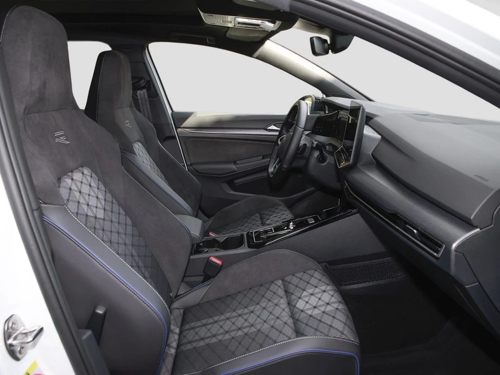 Volkswagen-Golf-image-6