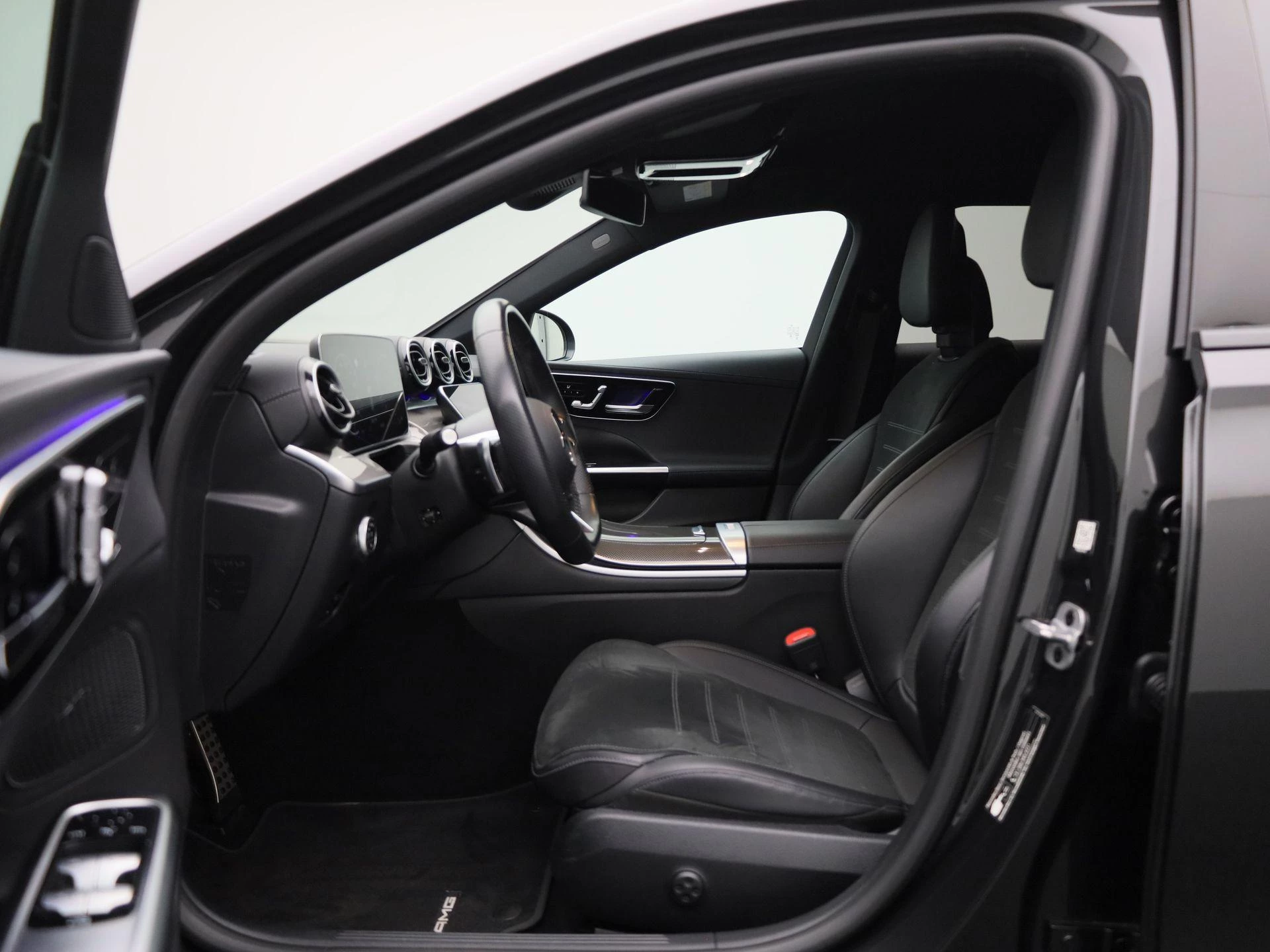Mercedes-Benz-C-Klasse-image-9