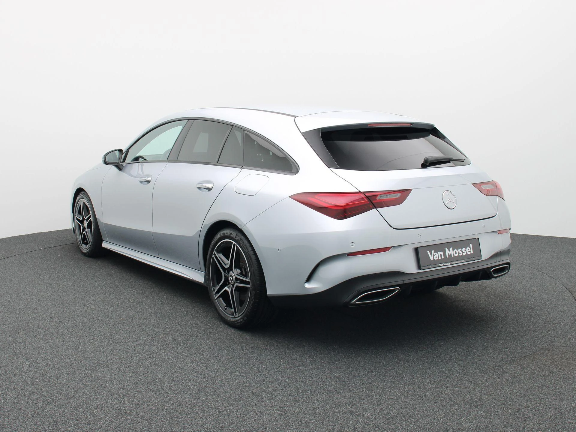 Mercedes-Benz-CLA-image-1