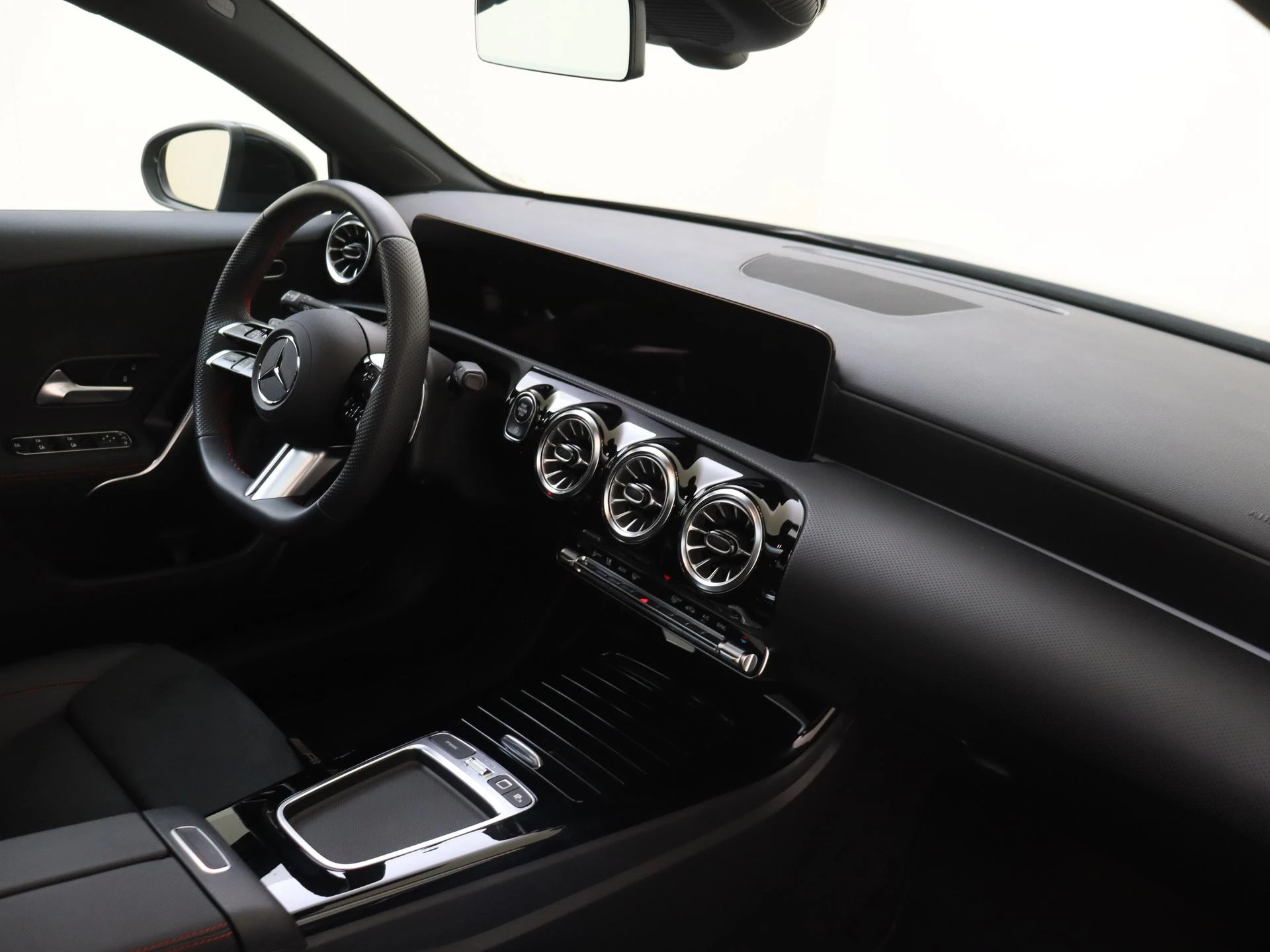 Mercedes-Benz A-Klasse 180 Business Solution AMG