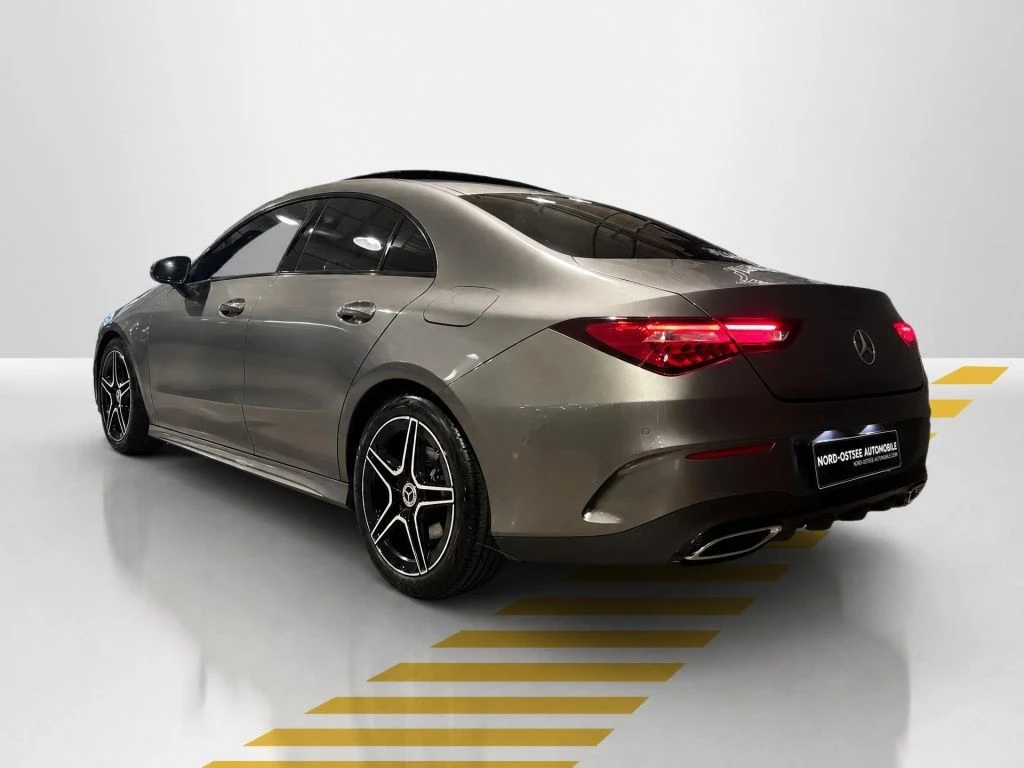 Mercedes-Benz-CLA 220-image-11