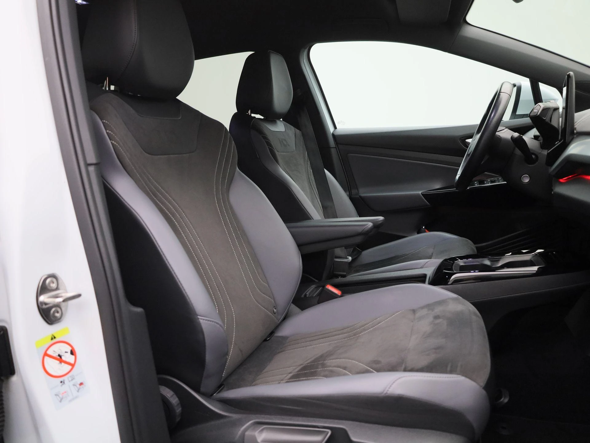 Volkswagen-ID.4-image-33