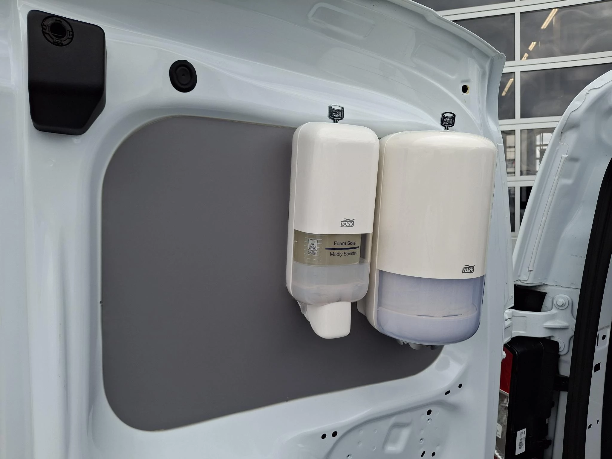 Ford E-Transit Cour. Trend 44 kWh