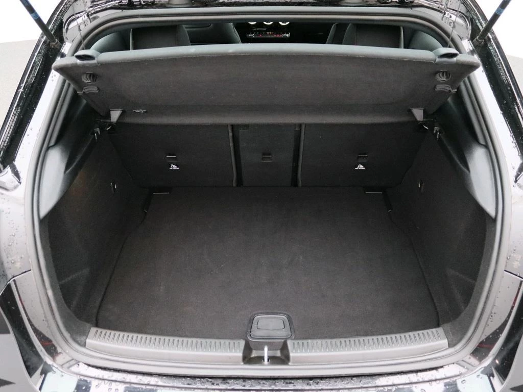 Mercedes-Benz-A-Klasse-image-10