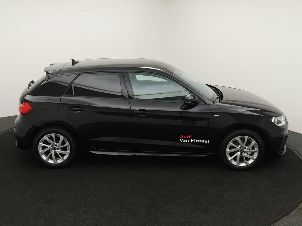 Audi-A1 Sportback-image-9