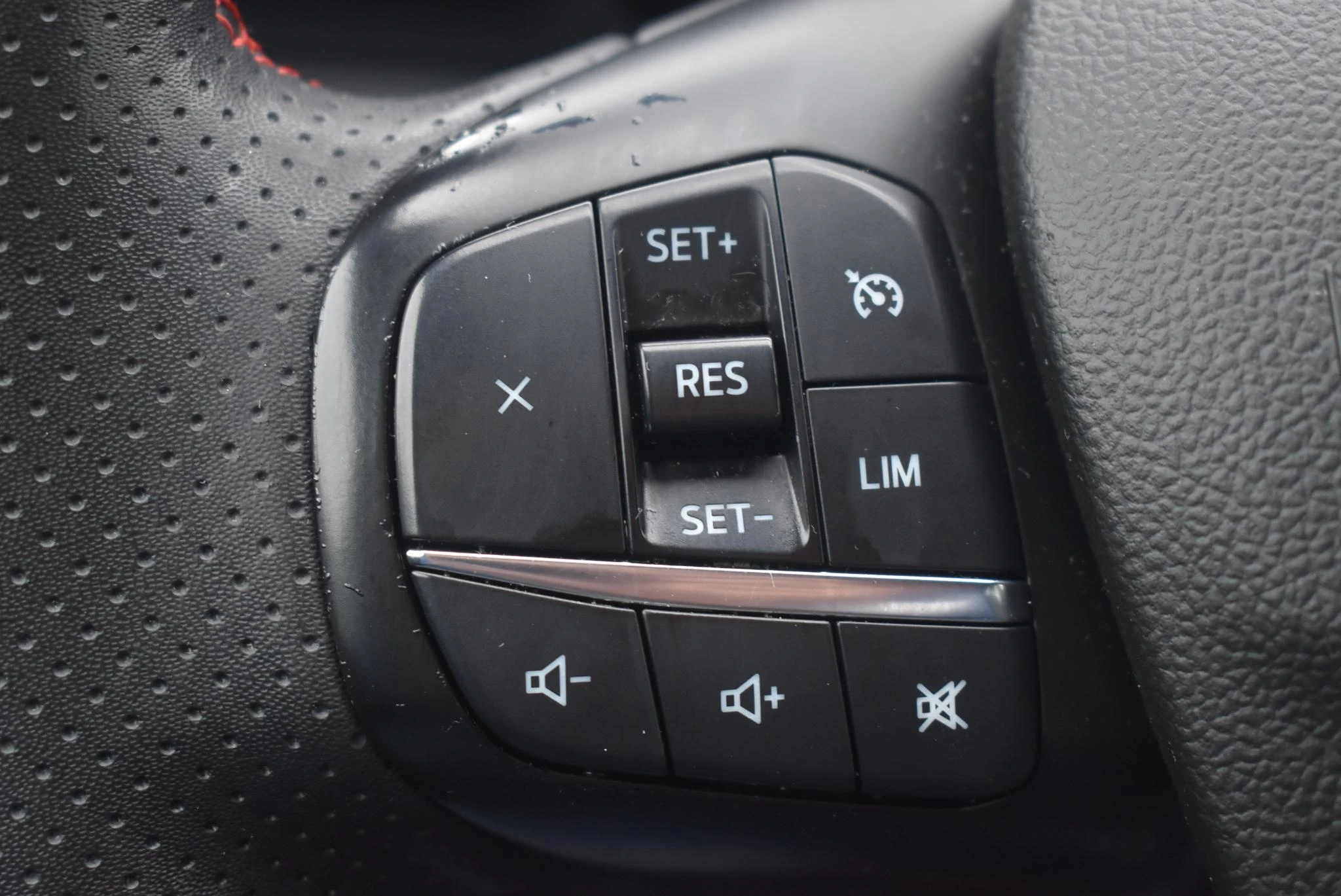 Ford-Kuga-image-17