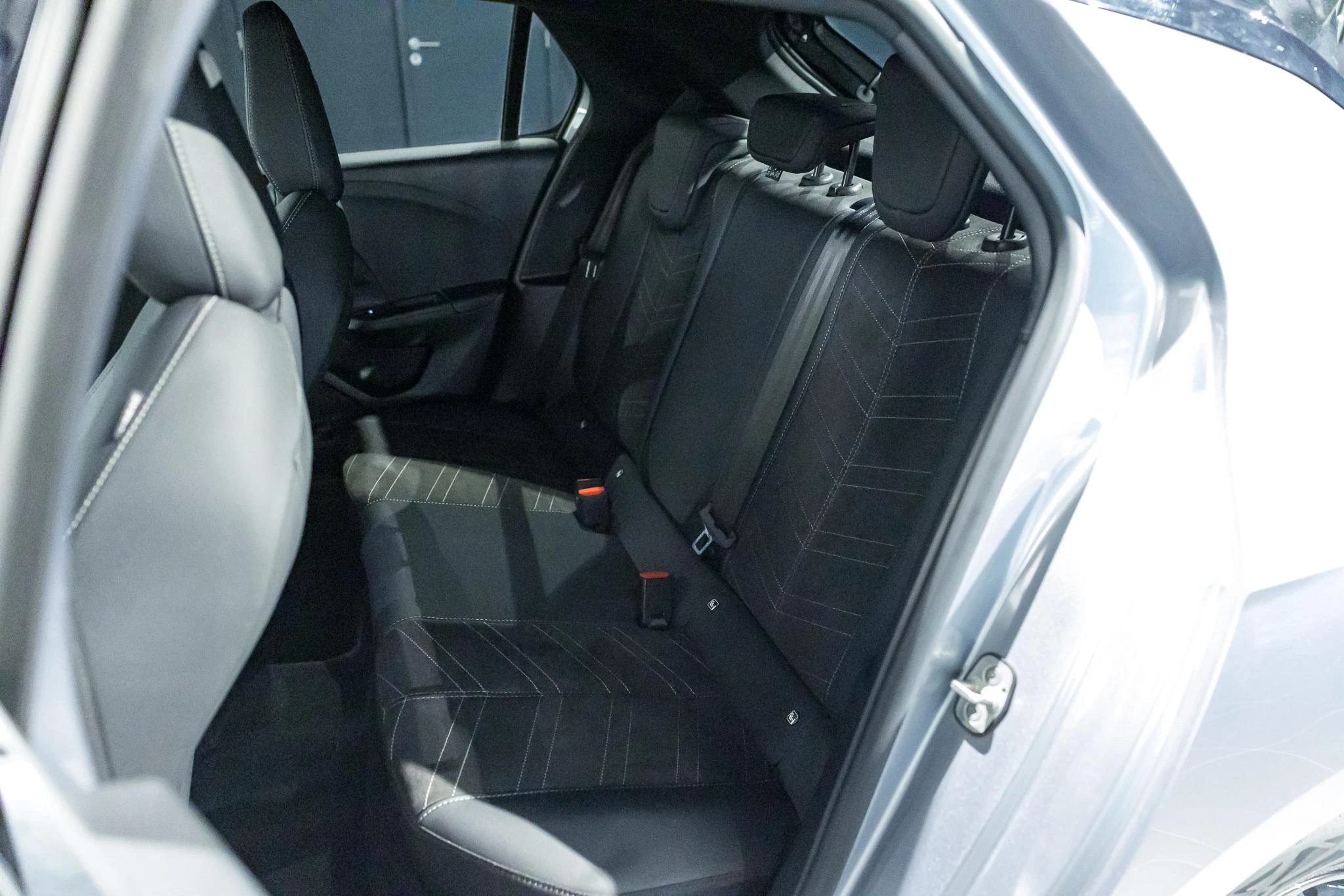 Opel-Corsa-image-7