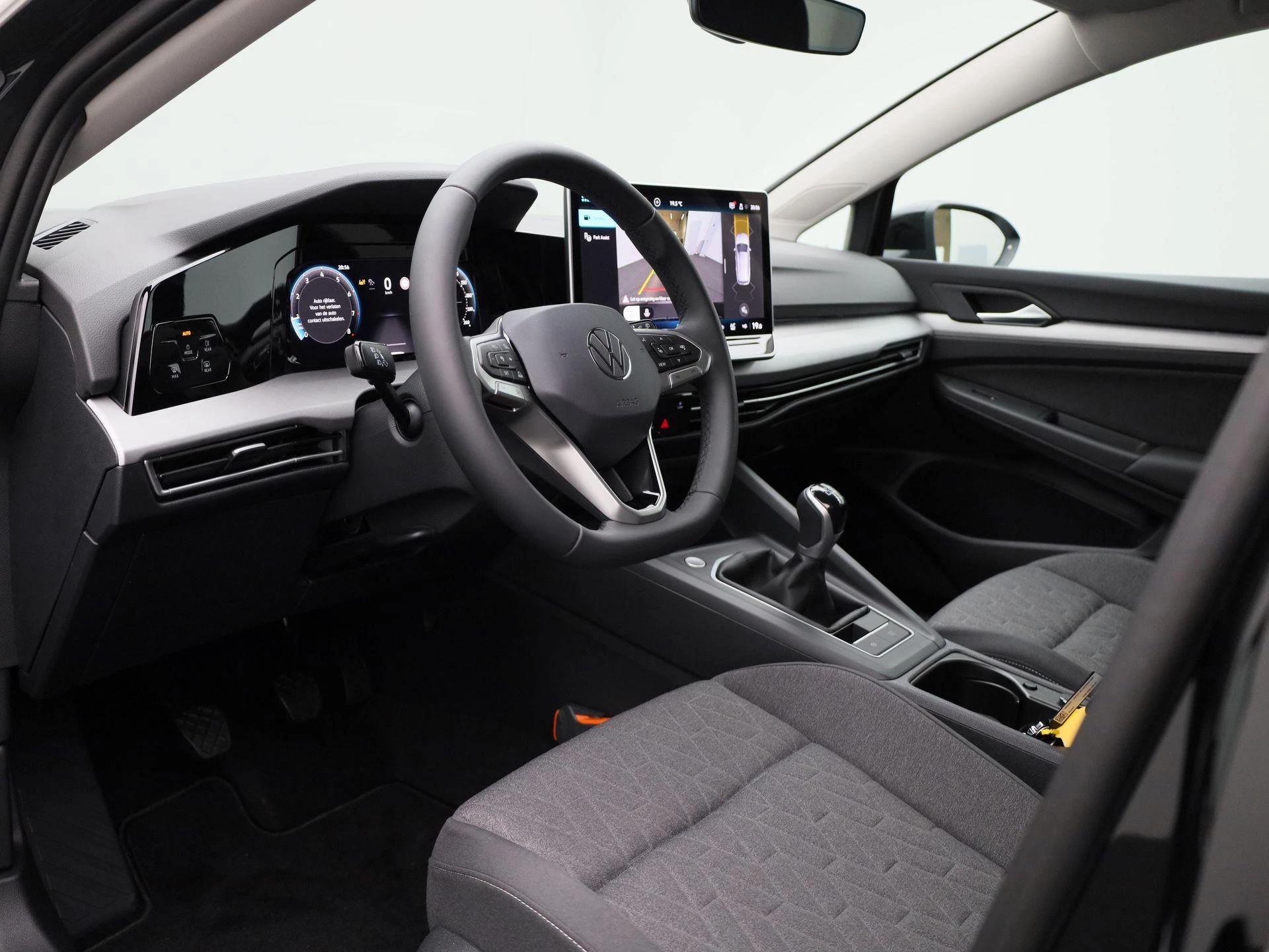 Volkswagen-Golf-image-33
