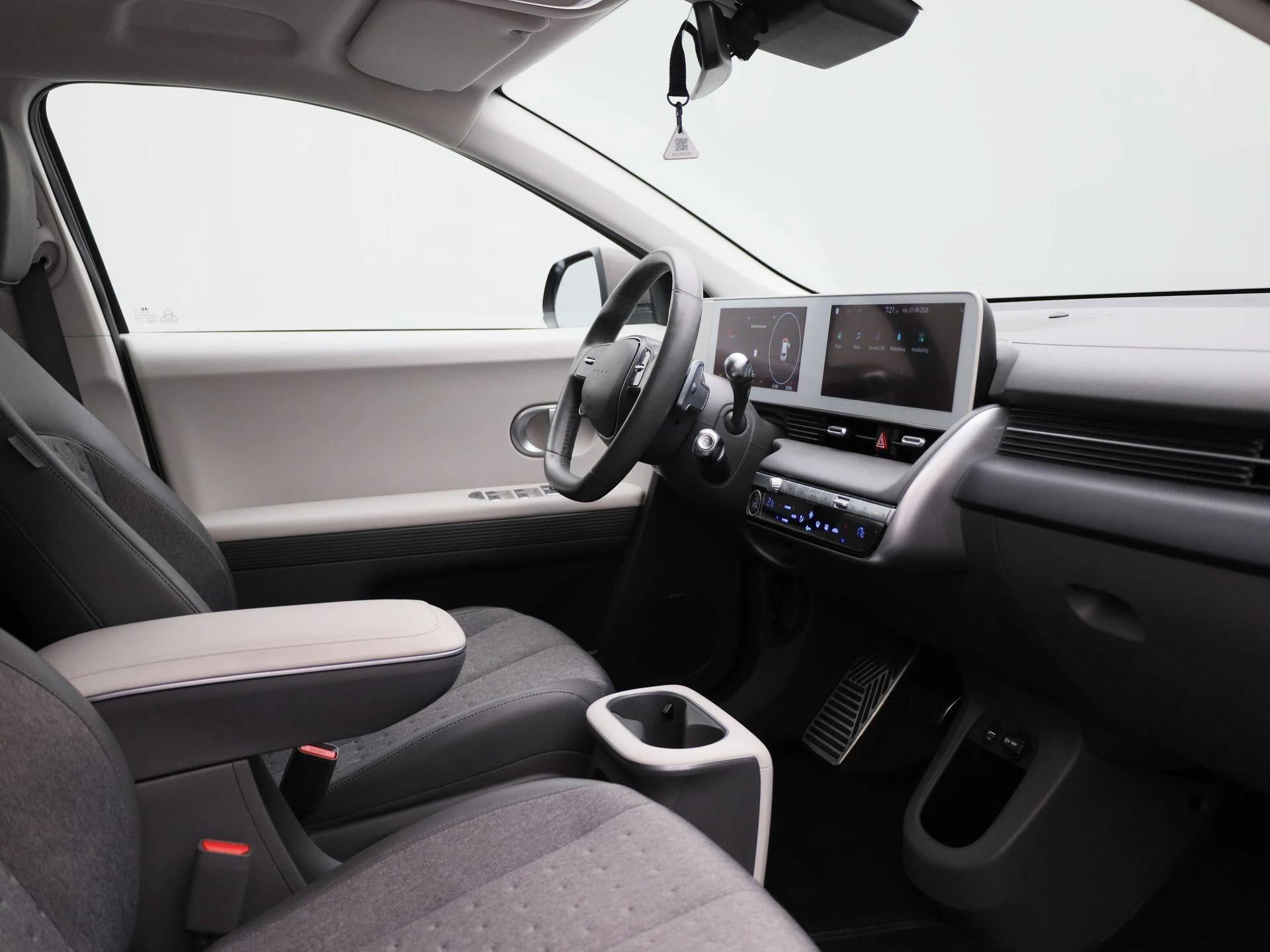 Hyundai-IONIQ 5-image-34