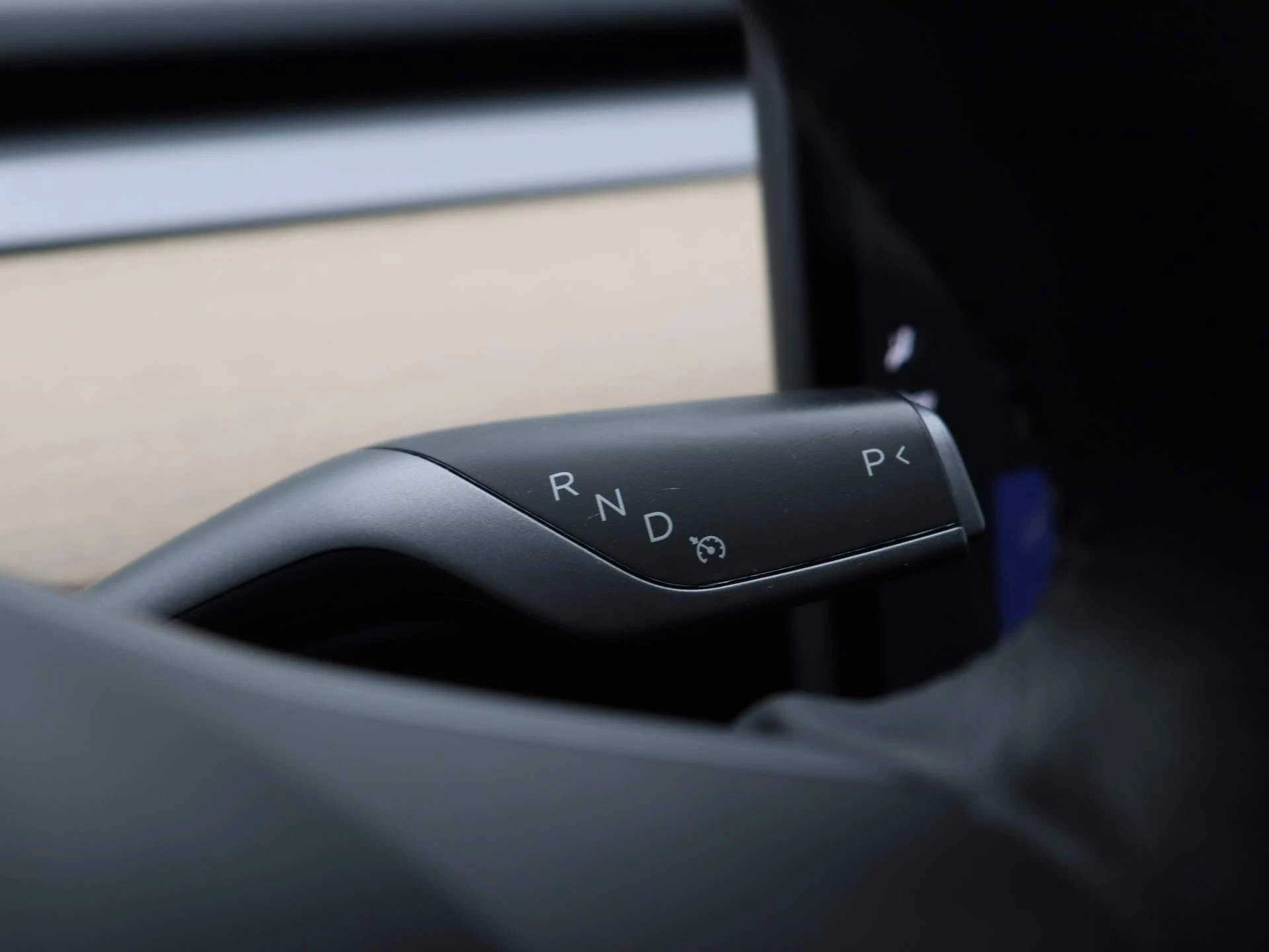 Tesla-Model 3-image-17