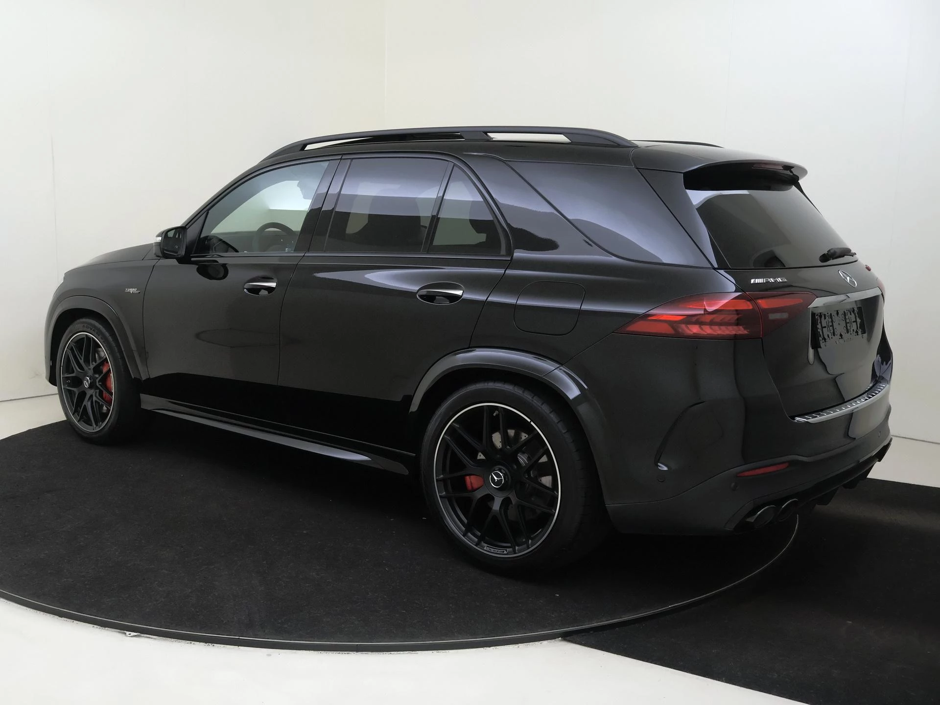 Mercedes-Benz-GLE-image-2