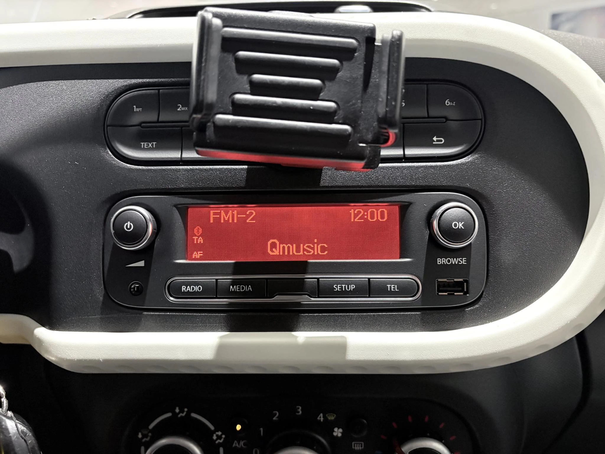 Renault-Twingo-image-20