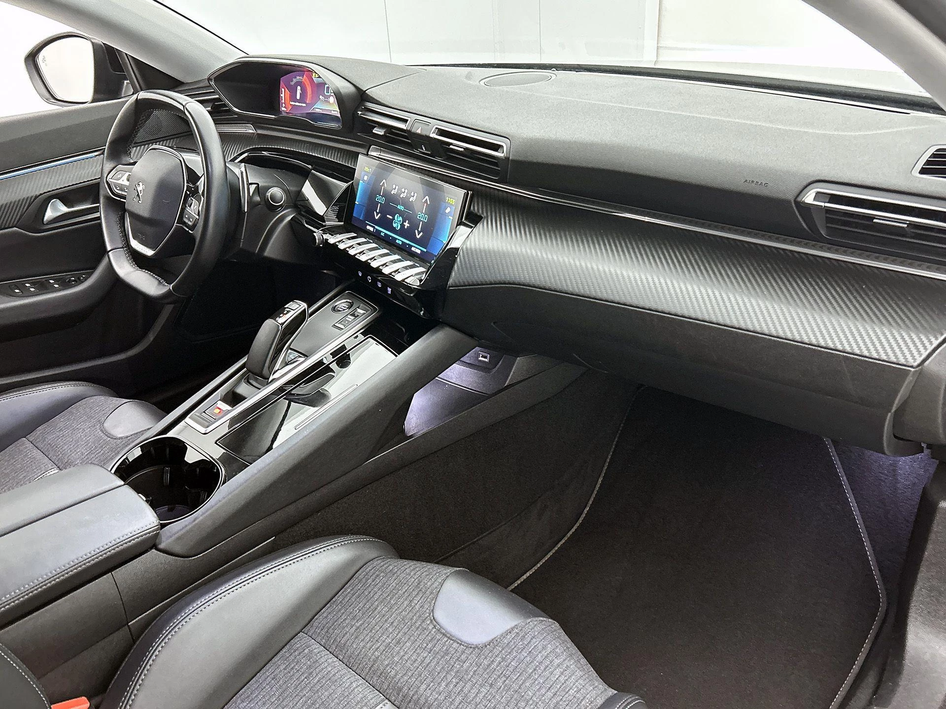 Peugeot-508-image-22