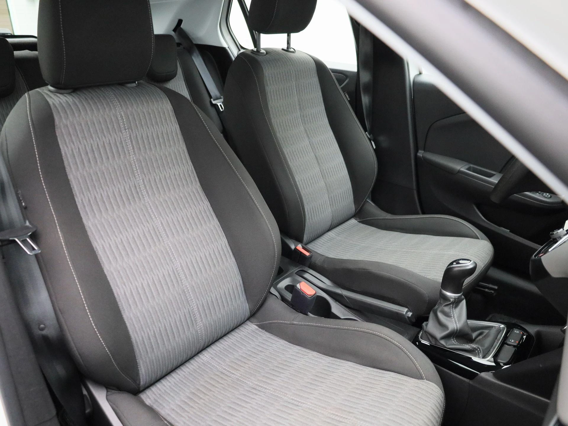 Opel-Corsa-image-31
