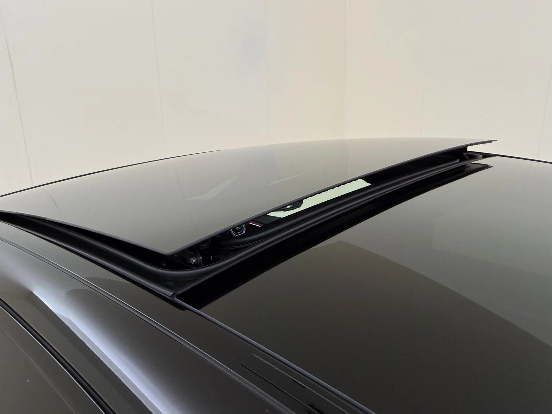 Mercedes-Benz-C-Klasse-image-28