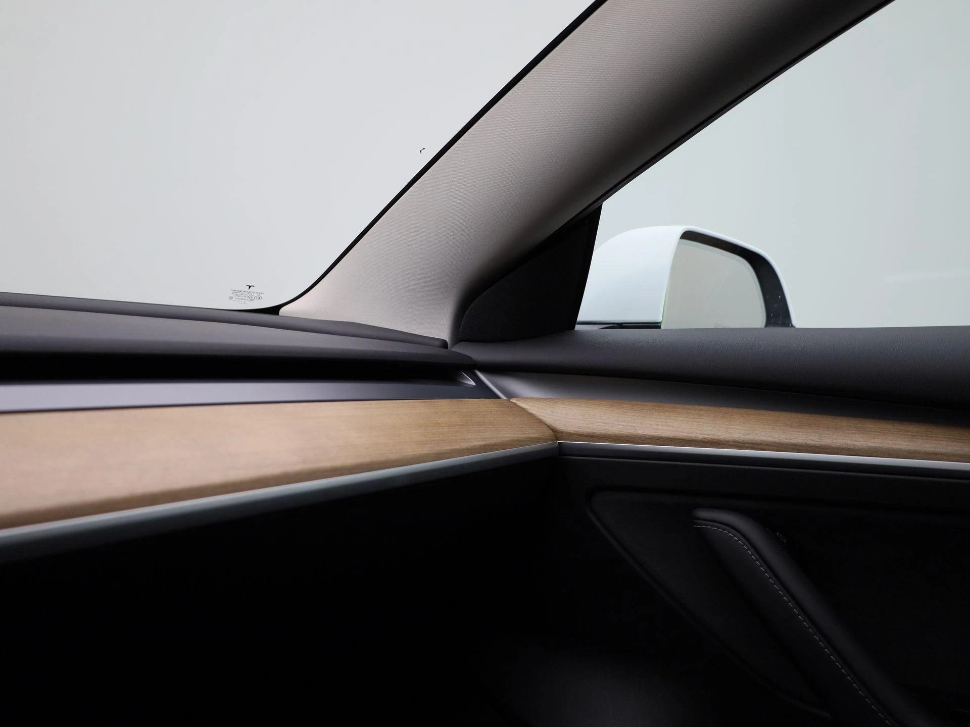 Tesla-Model 3-image-26