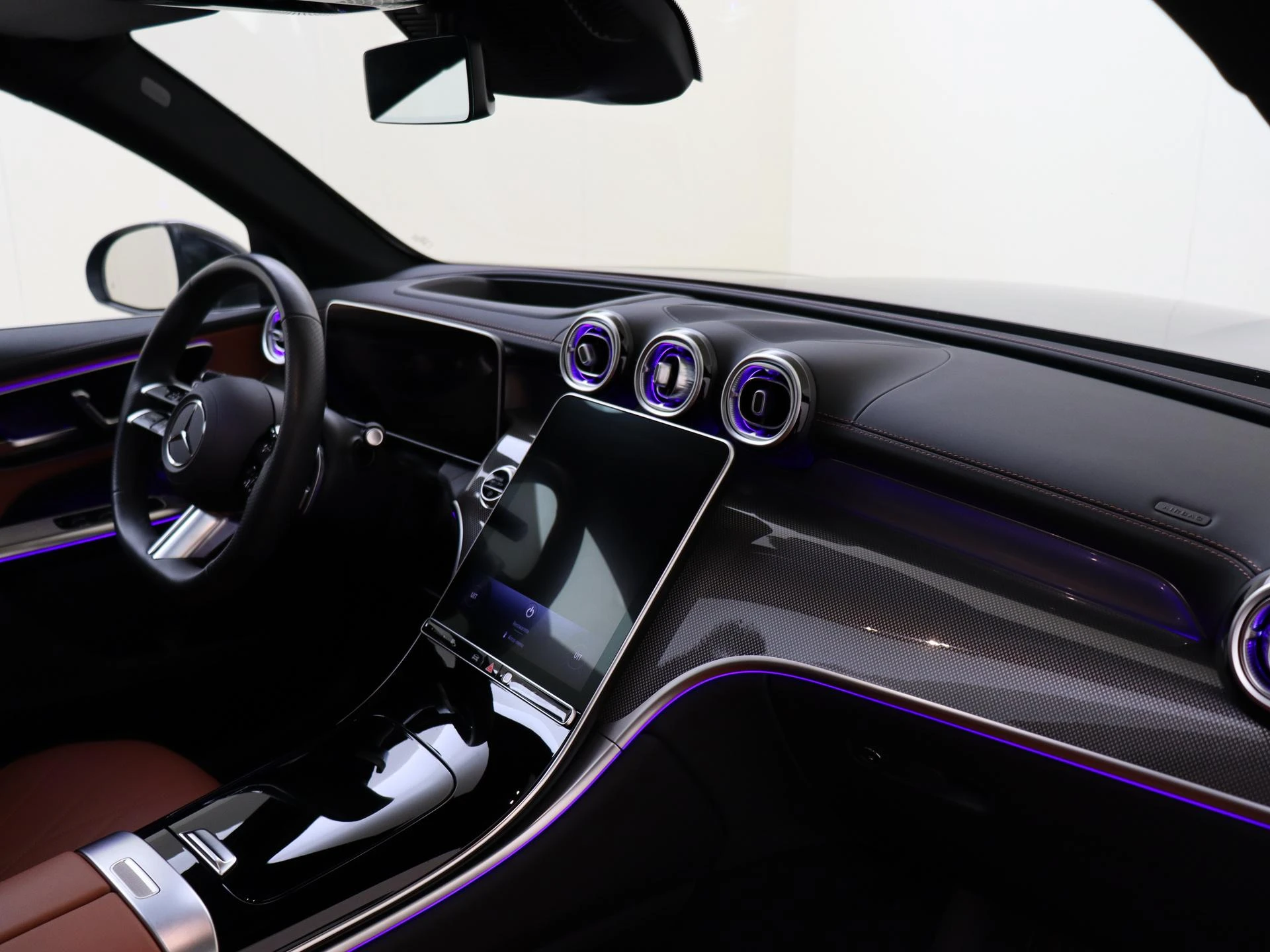 Mercedes-Benz-GLC-image-4