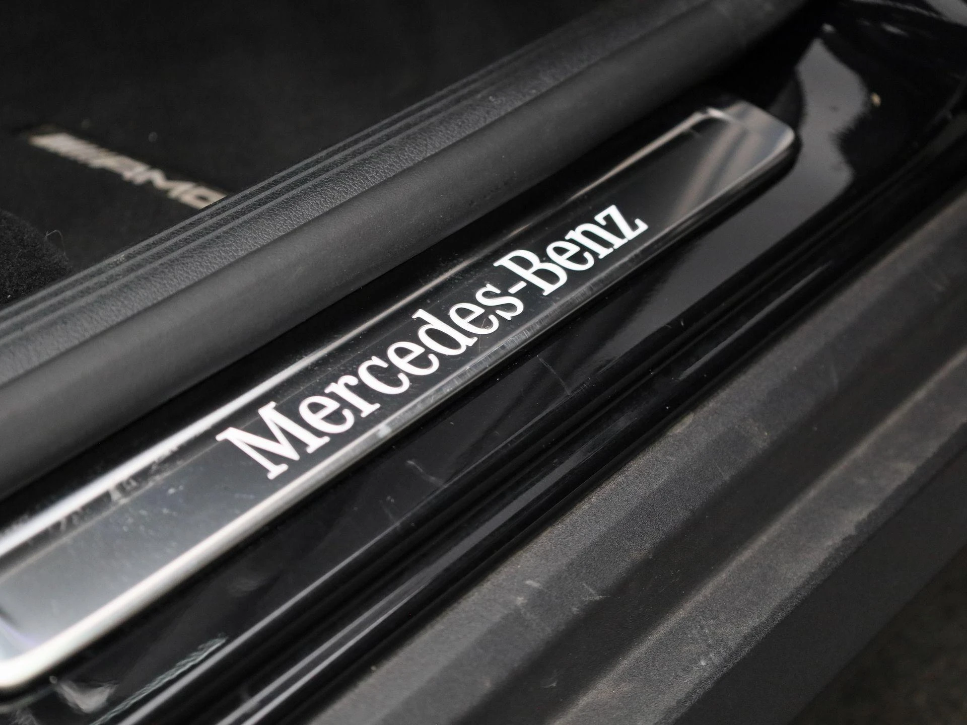 Mercedes-Benz-GLC-image-39