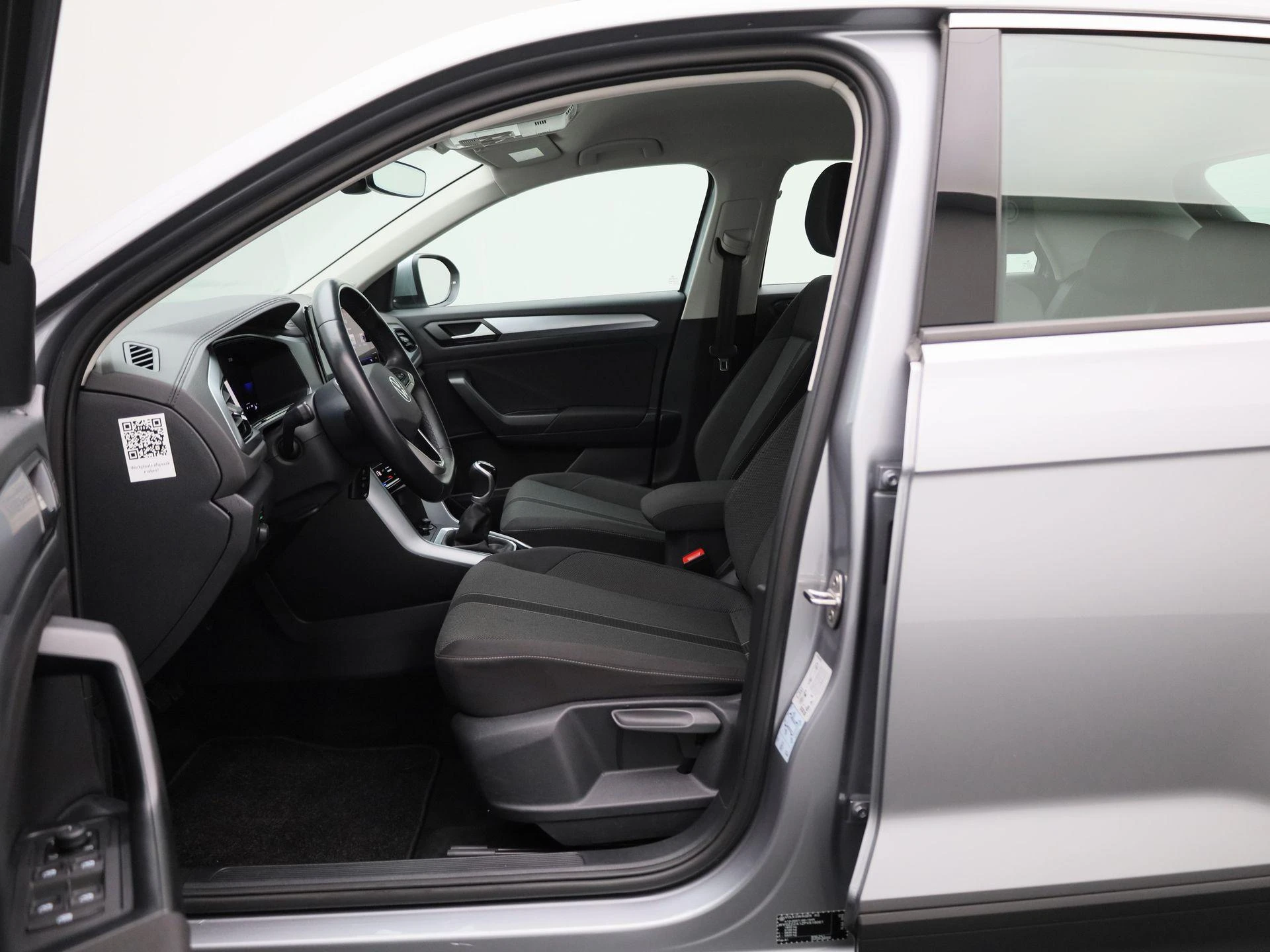 Volkswagen-T-Roc-image-8
