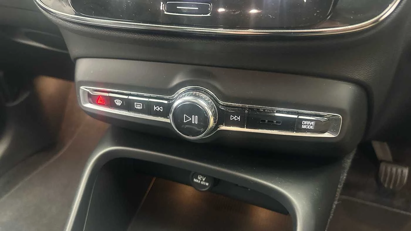 Volvo-XC40-image-19