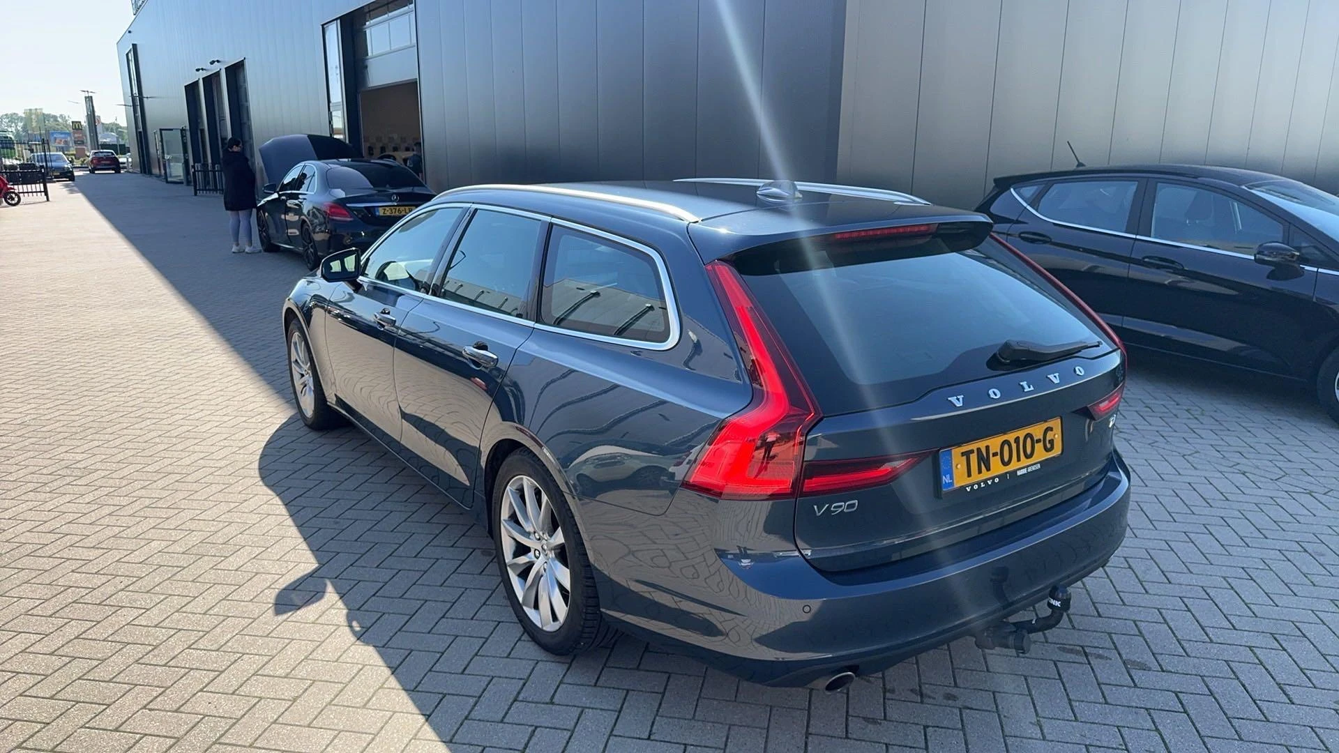 Volvo-V90-image-2