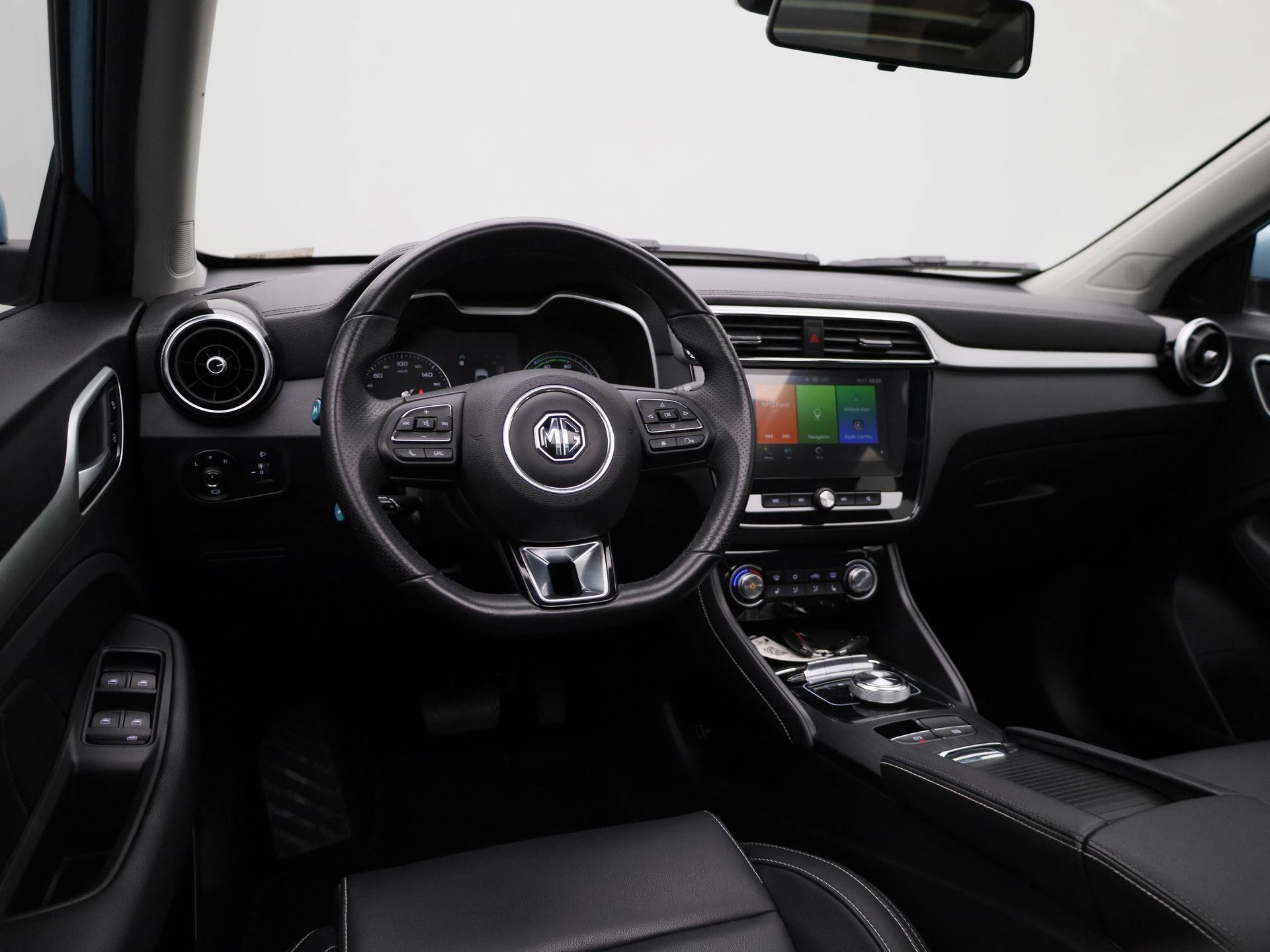 MG-ZS EV-image-8