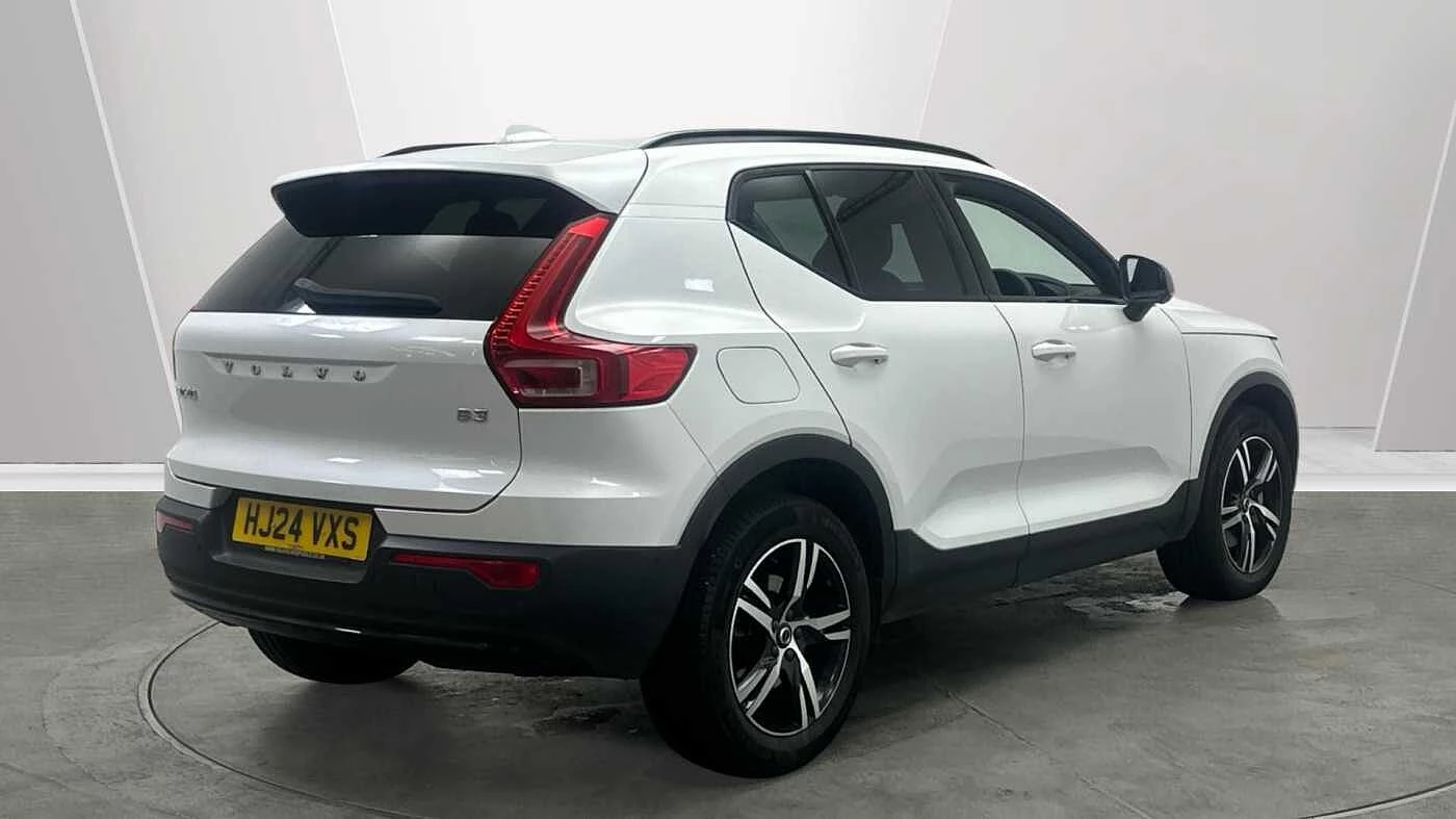 Volvo-XC40-image-1