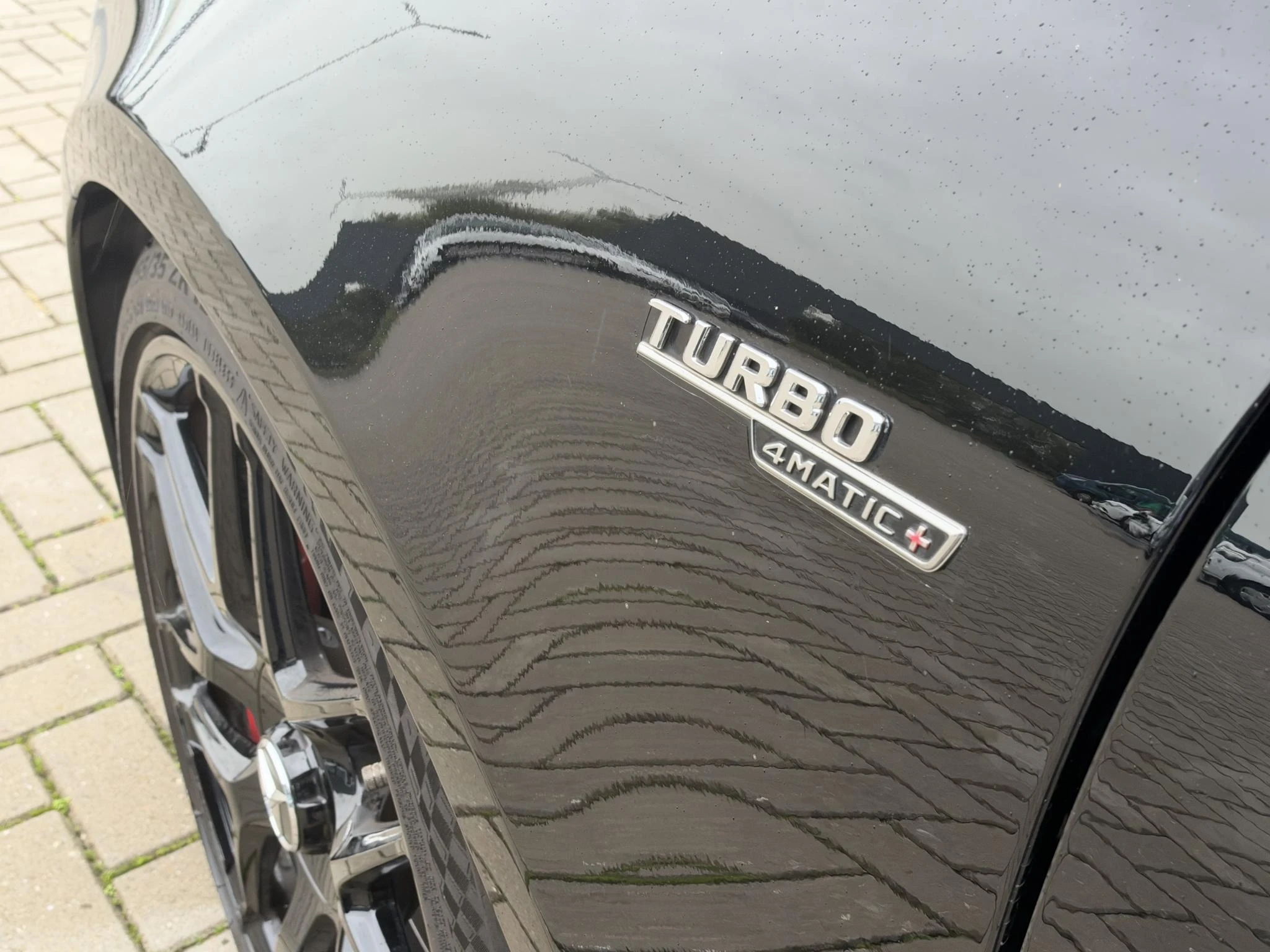 Mercedes-Benz-CLA-image-2