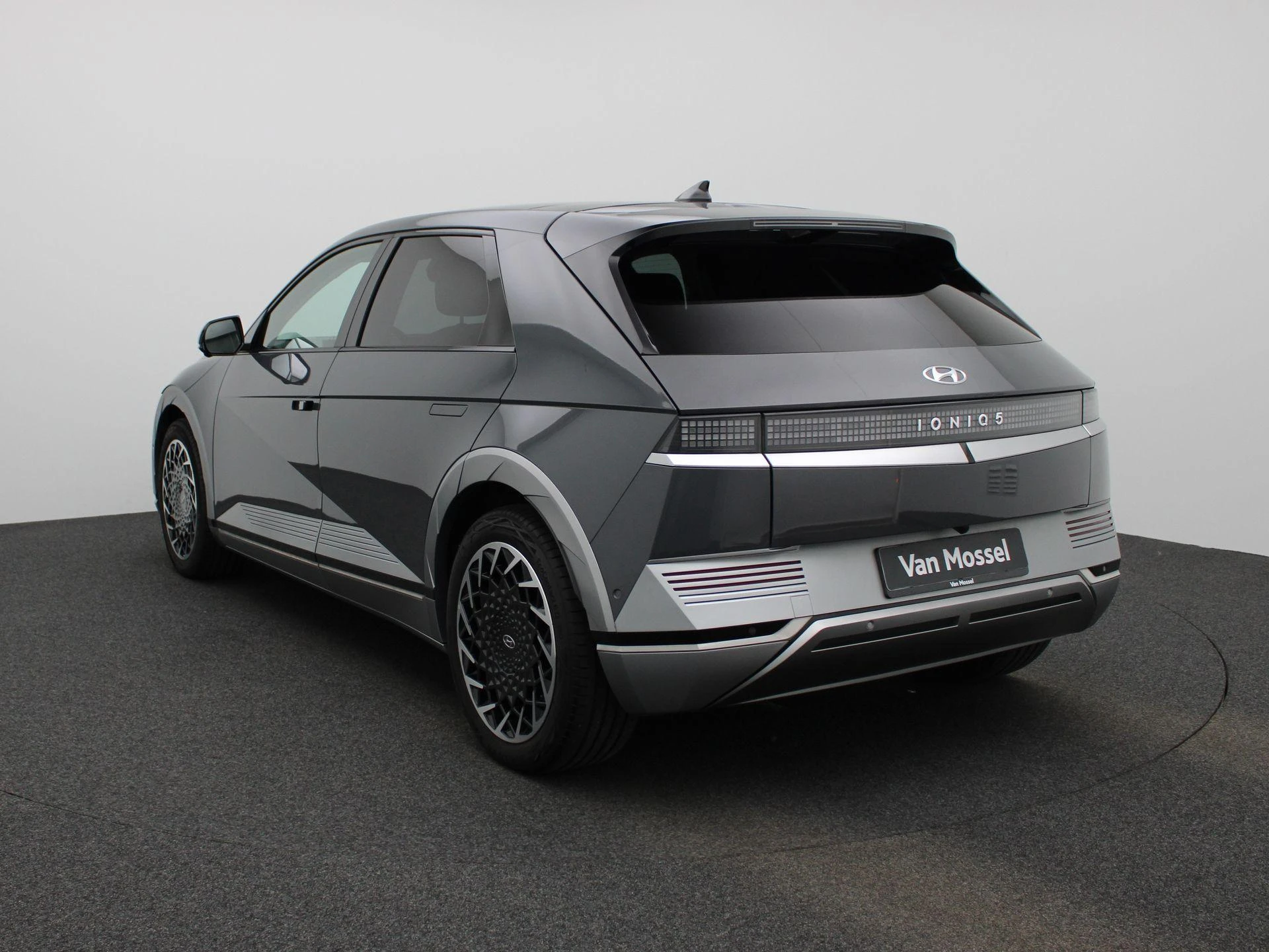 Hyundai-IONIQ 5-image-1
