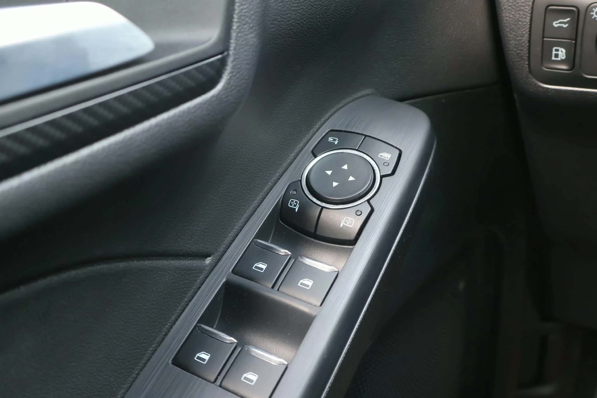 Ford-Kuga-image-29