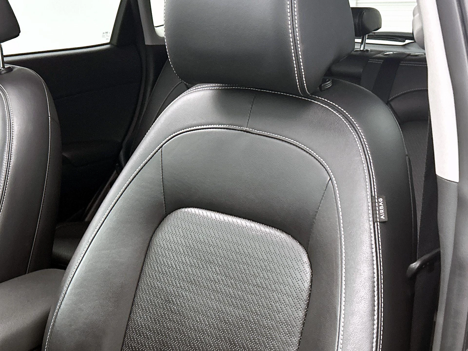 Hyundai-Kona-image-12