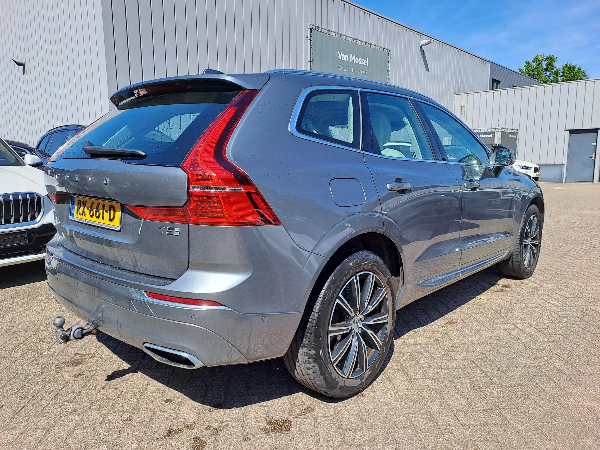 Volvo-XC60-image-4