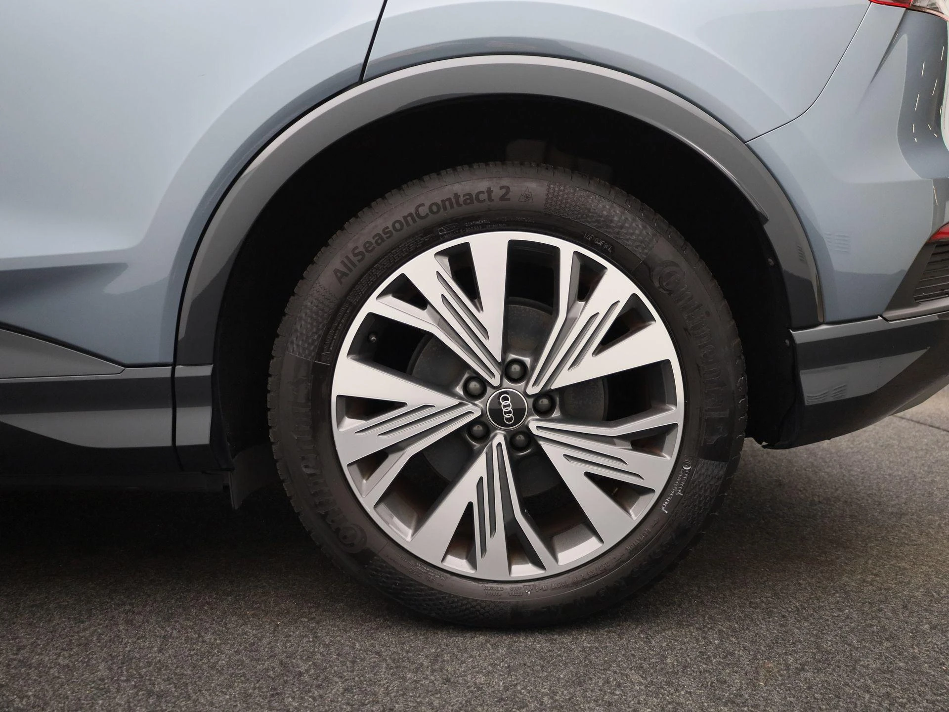 Audi-Q4 e-tron-image-15