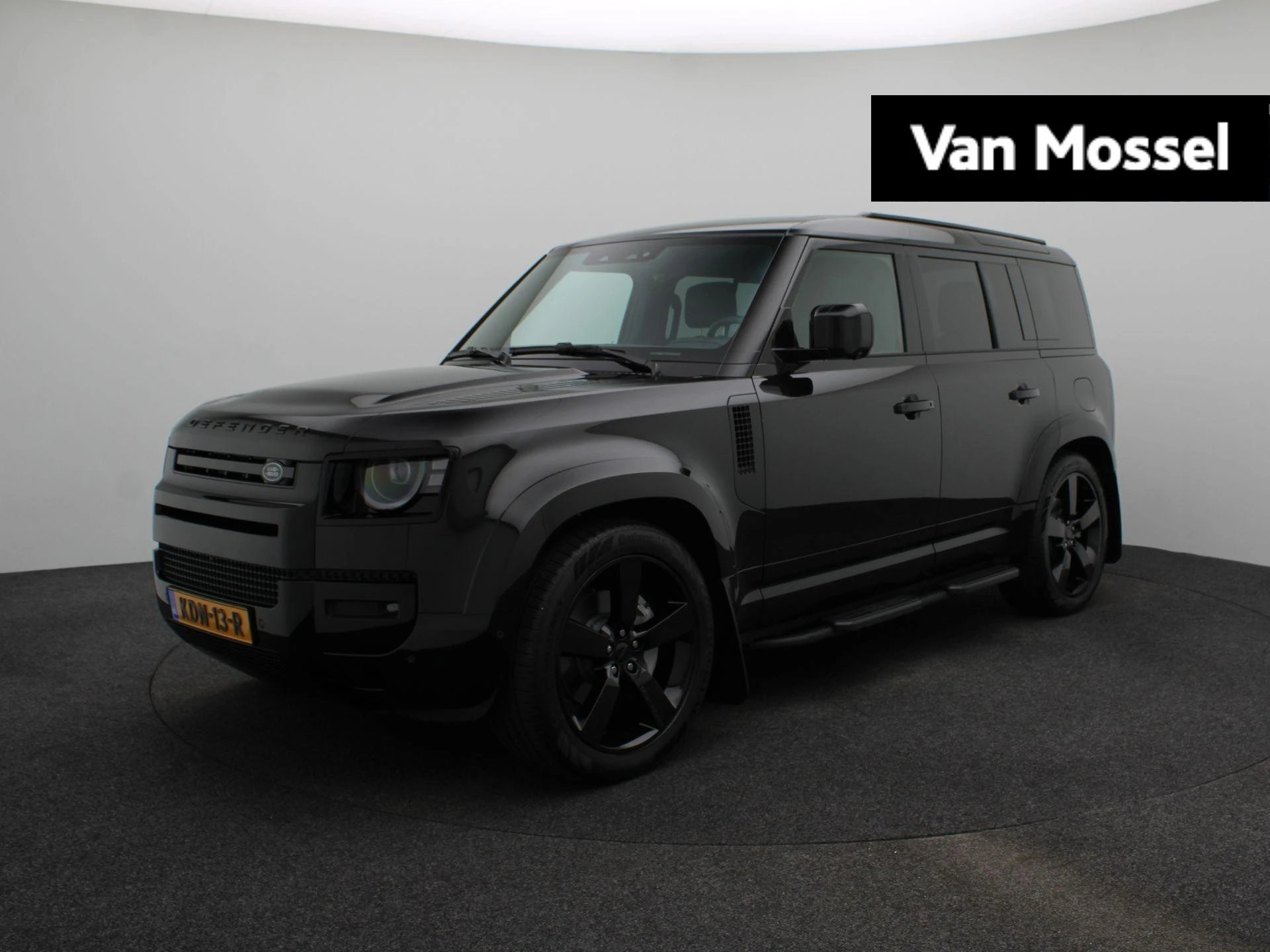Land Rover-Defender-image-0