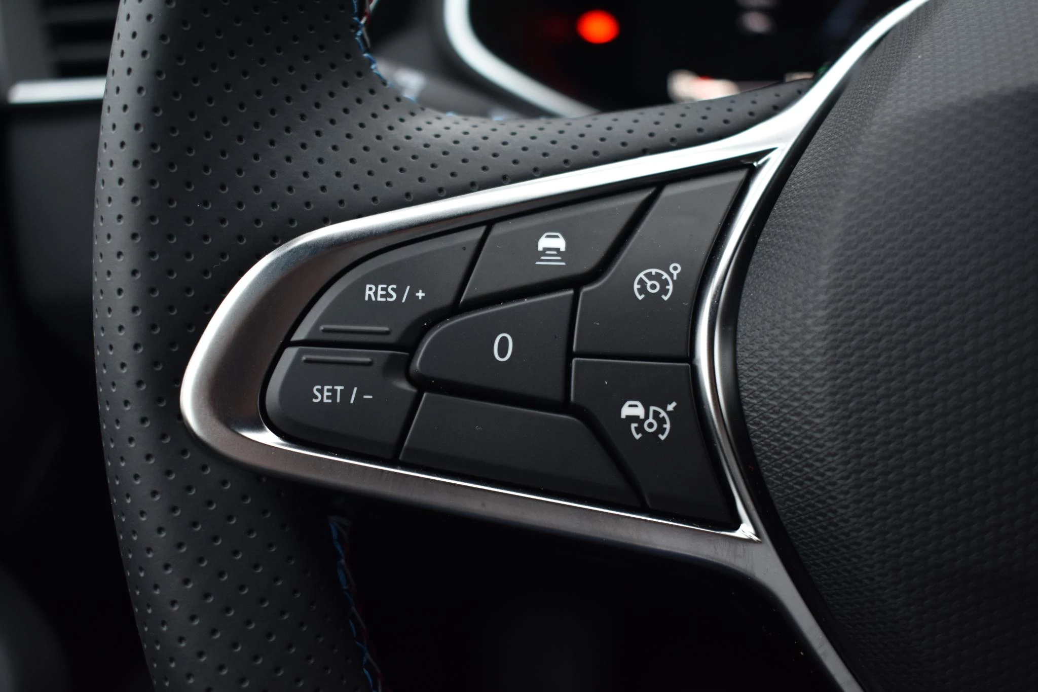 Renault-Clio-image-25