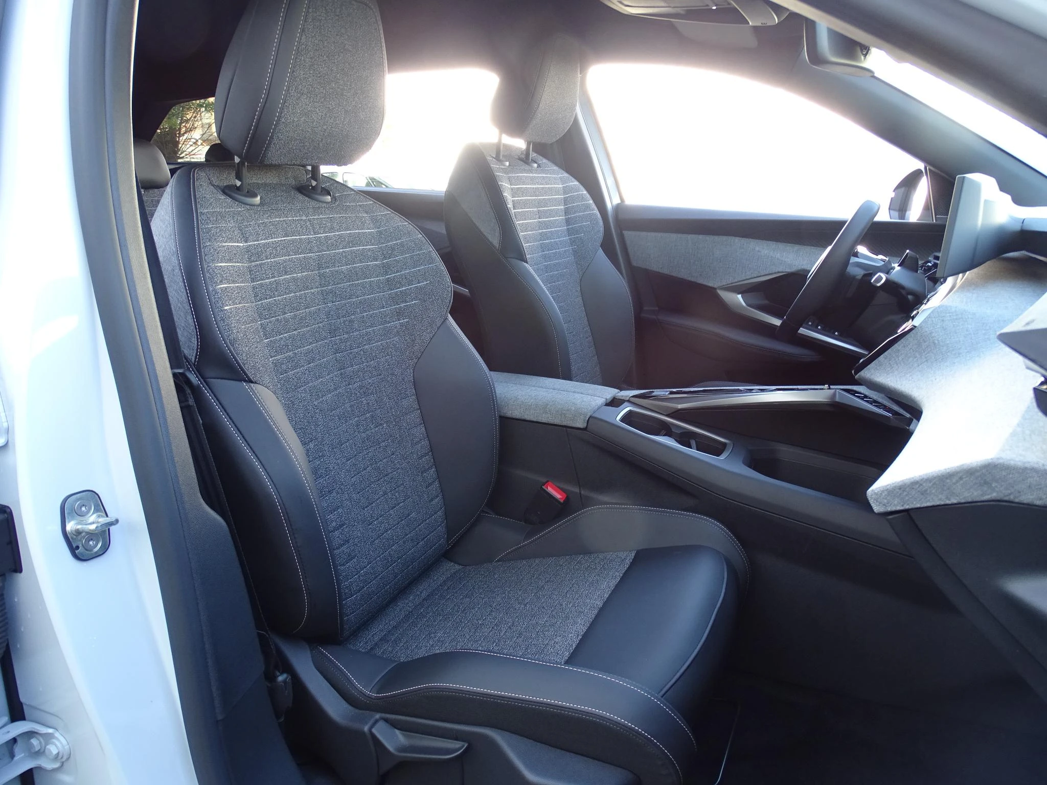 Peugeot-5008-image-12