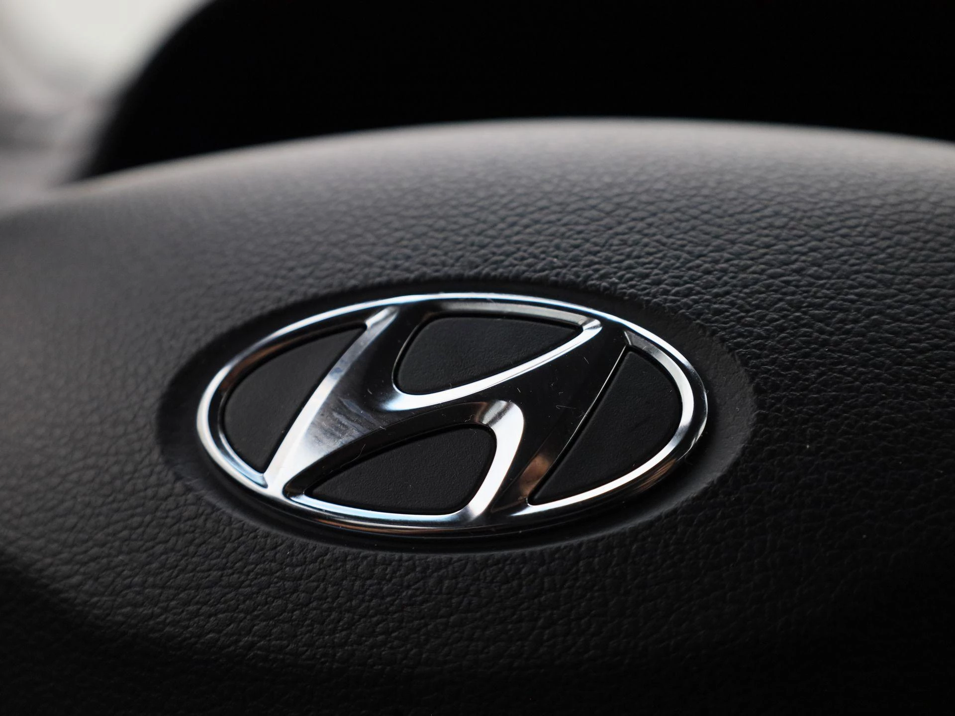 Hyundai-Kona-image-29