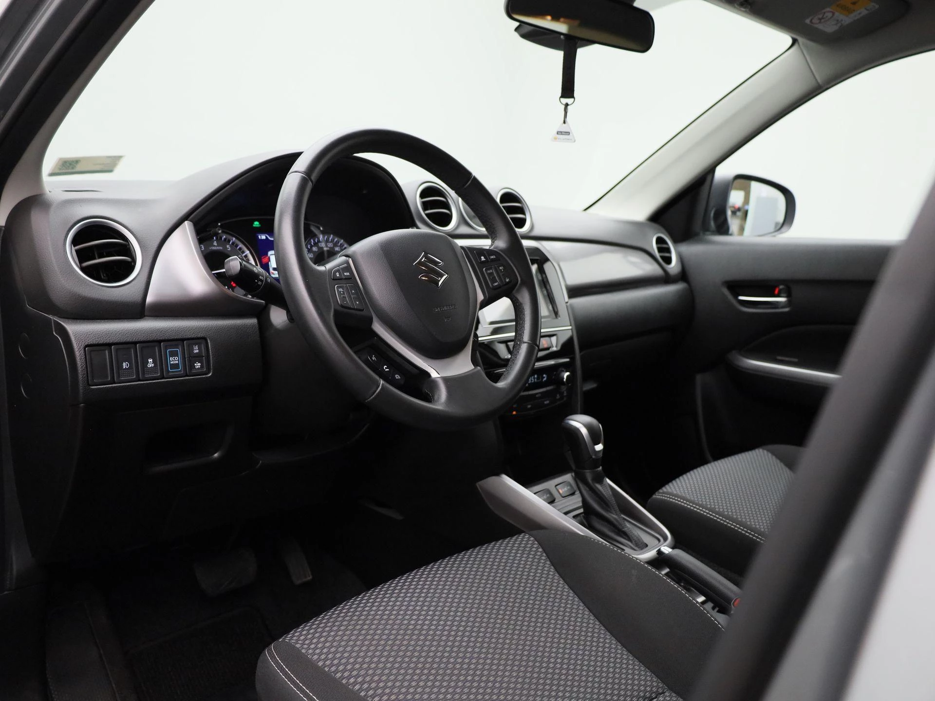 Suzuki Grand Vitara 1.5 Luxe+ Cam | Adaptive Cruise | Zetelverw.